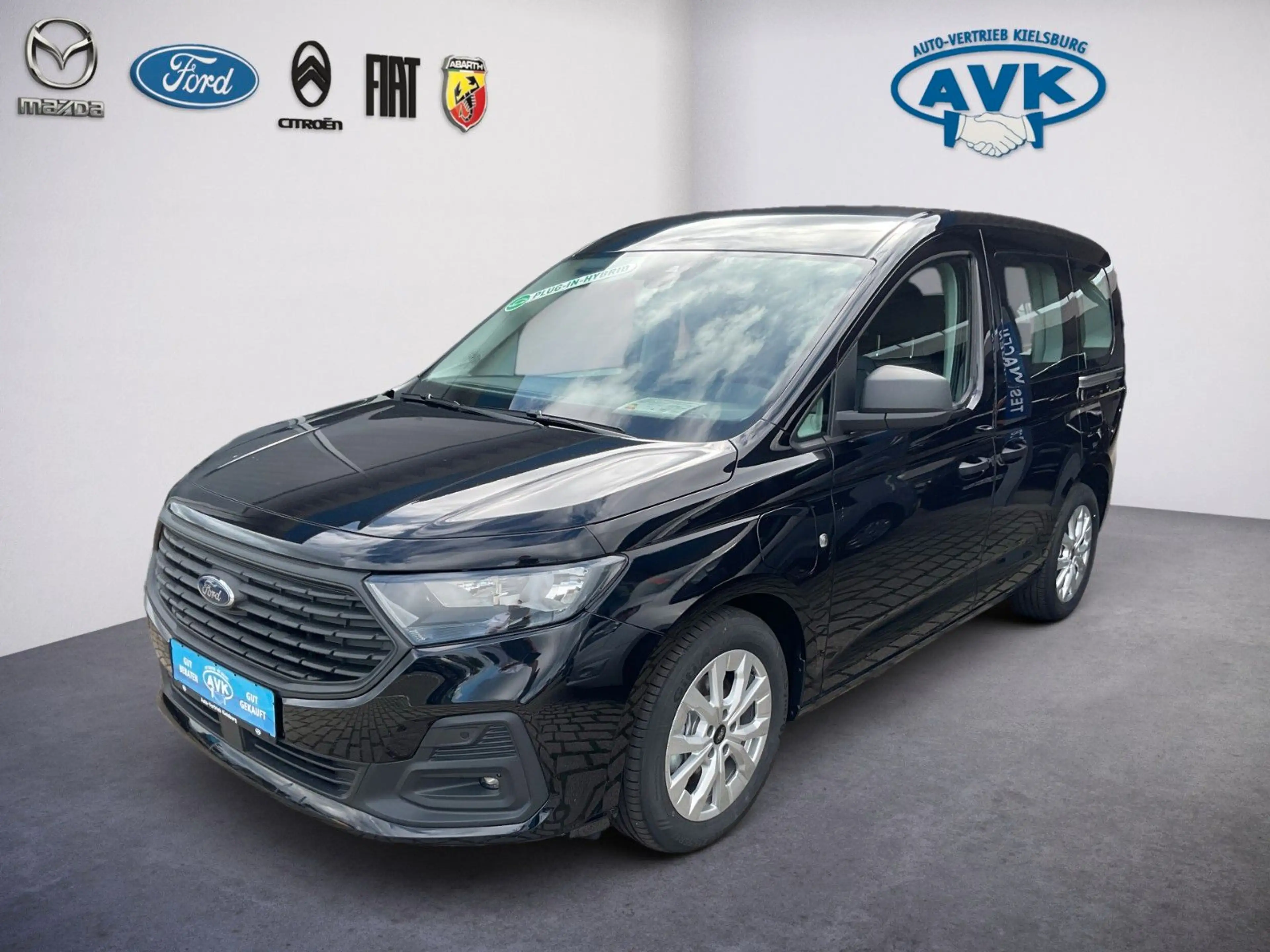 Ford Tourneo Connect PHEV — photo 2