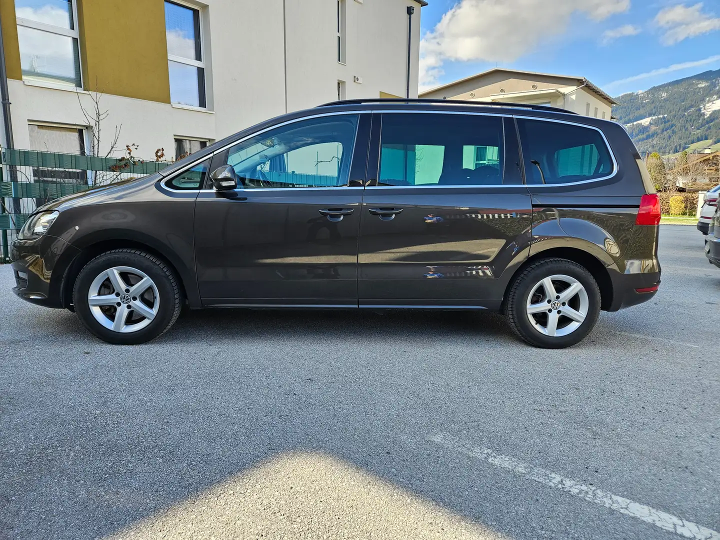 Volkswagen Sharan Comfortline BMT 4Motion Braun - 2