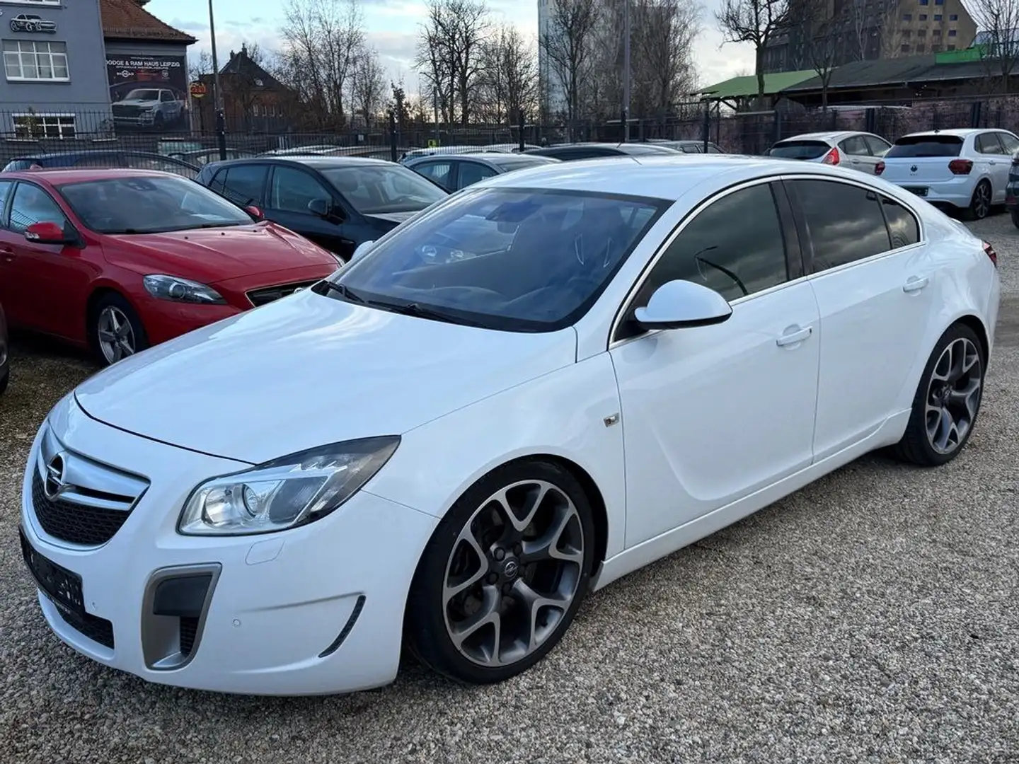 Opel Insignia 2.8 T Lim. OPC 4x4 Weiß - 1