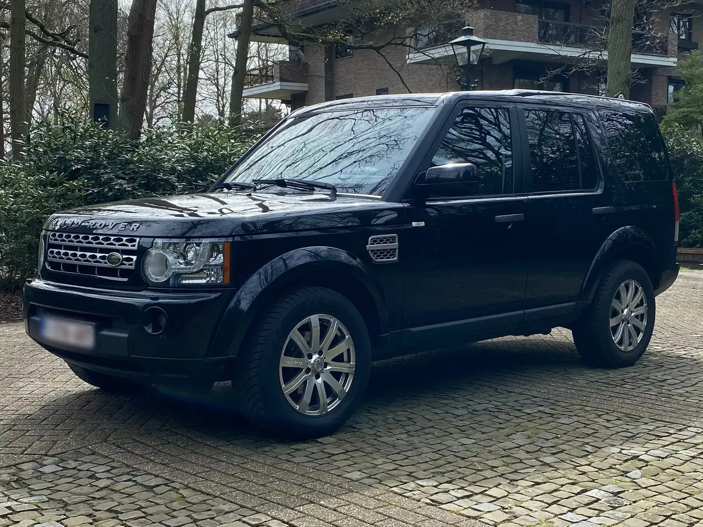 Land Rover Discovery Discovery 4 HSE2.7 TDV6 Negro - 2