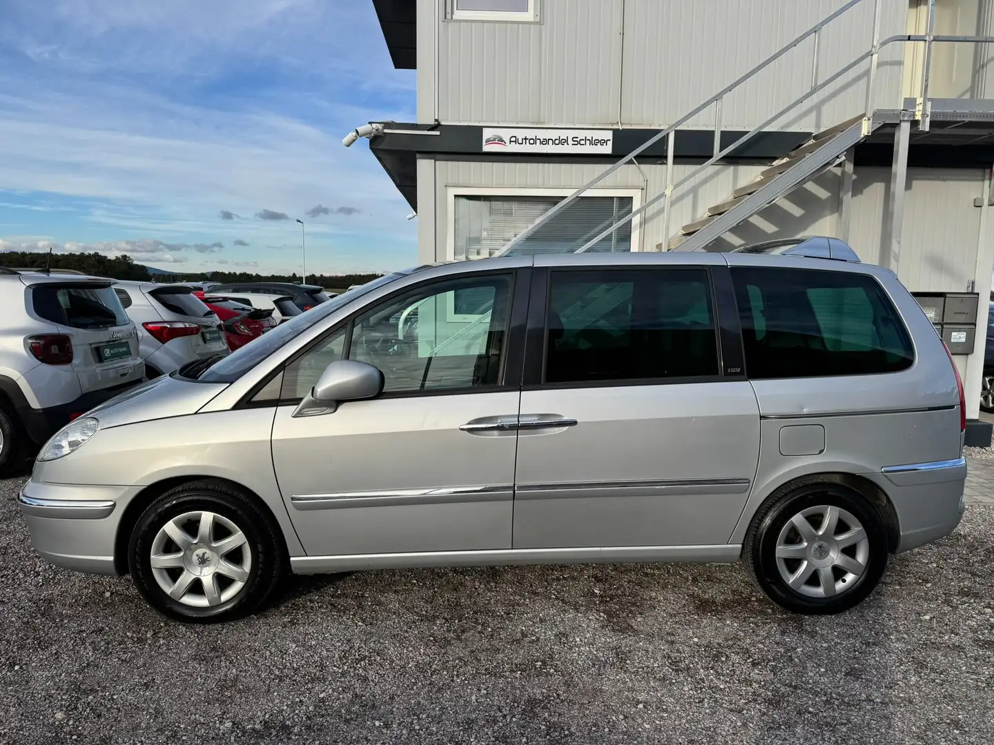 Peugeot 807 HDI 140 Grau - 2