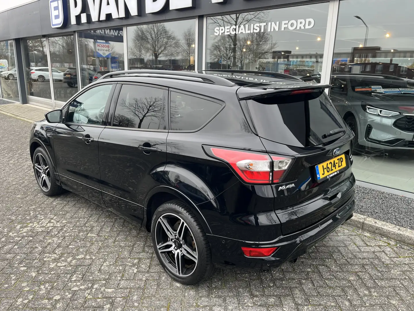 Ford Kuga 1.5 EcoBoost ST Line 150pk/110kW 6-bak | Bi-Xenon Schwarz - 2