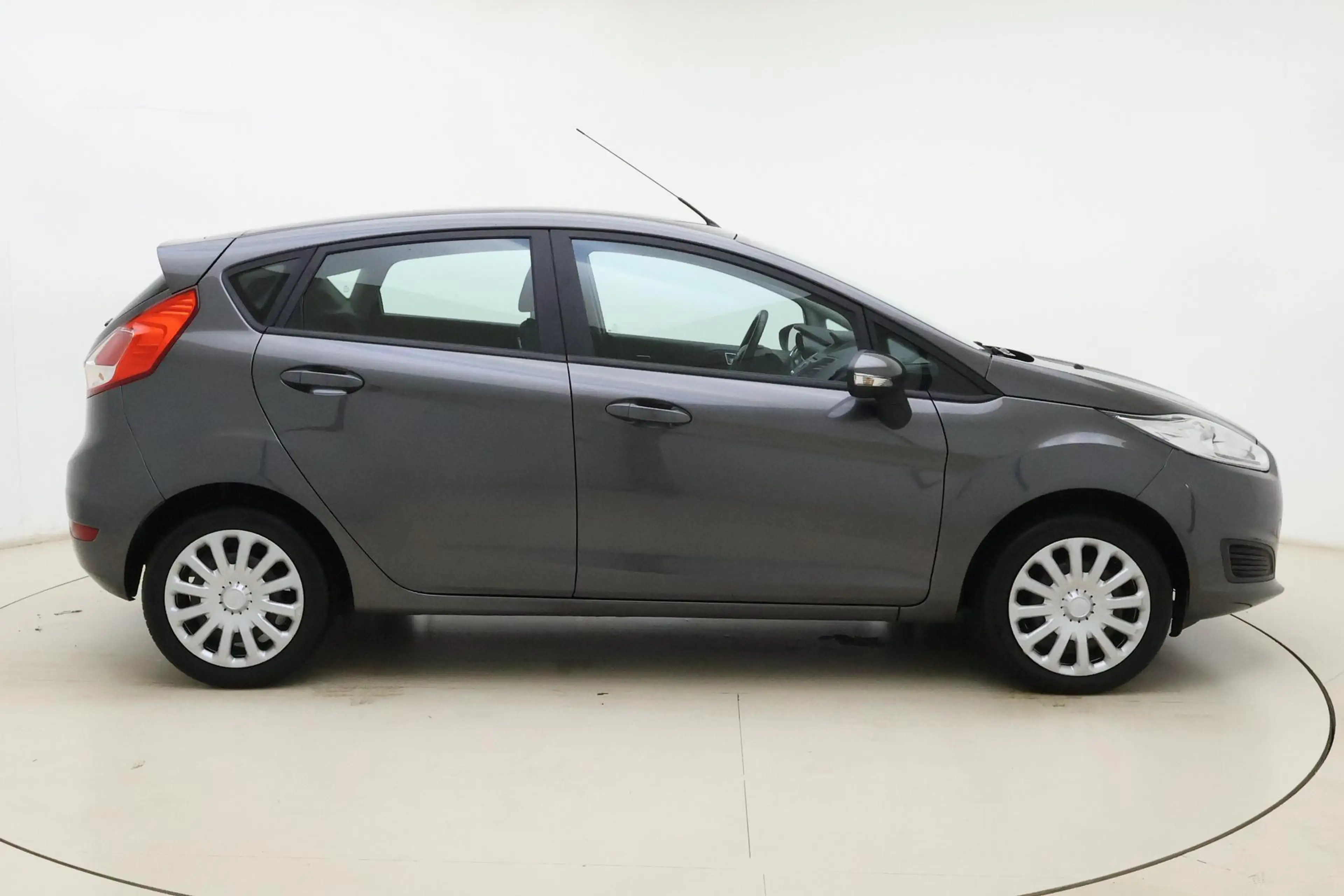 Ford Fiesta 1.0 80pk 5drs Style | Navigatie | Trekhaak | Airco — photo 10