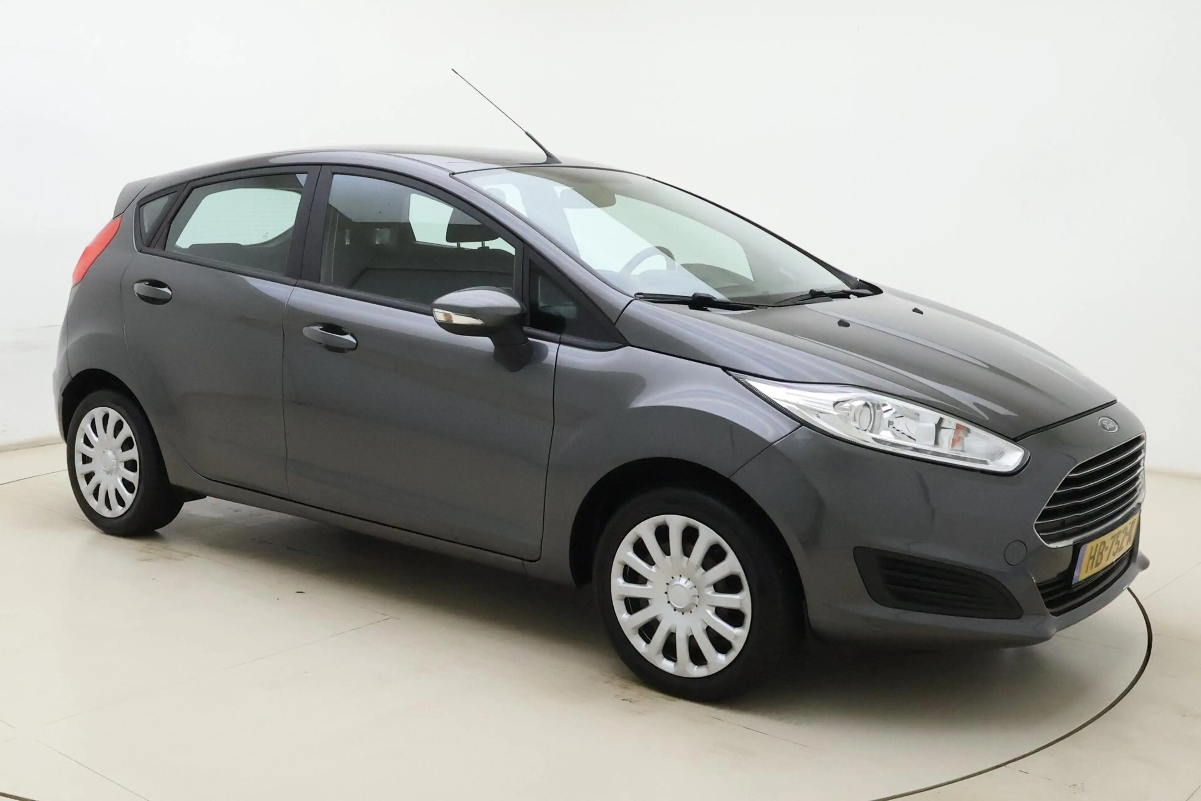 Ford Fiesta 1.0 80pk 5drs Style | Navigatie | Trekhaak | Airco — photo 9