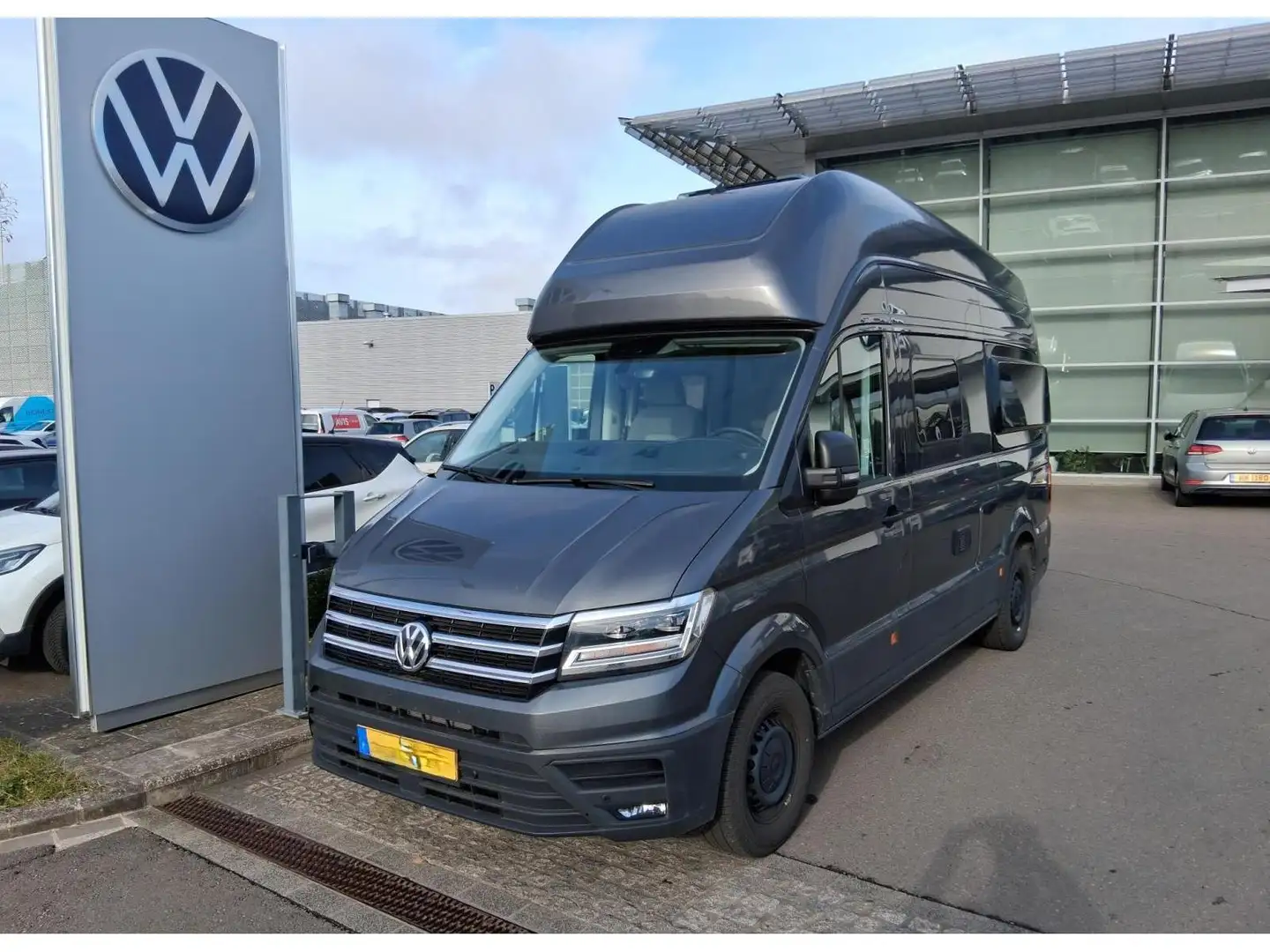 Volkswagen Crafter Grand California 600 Gris - 1