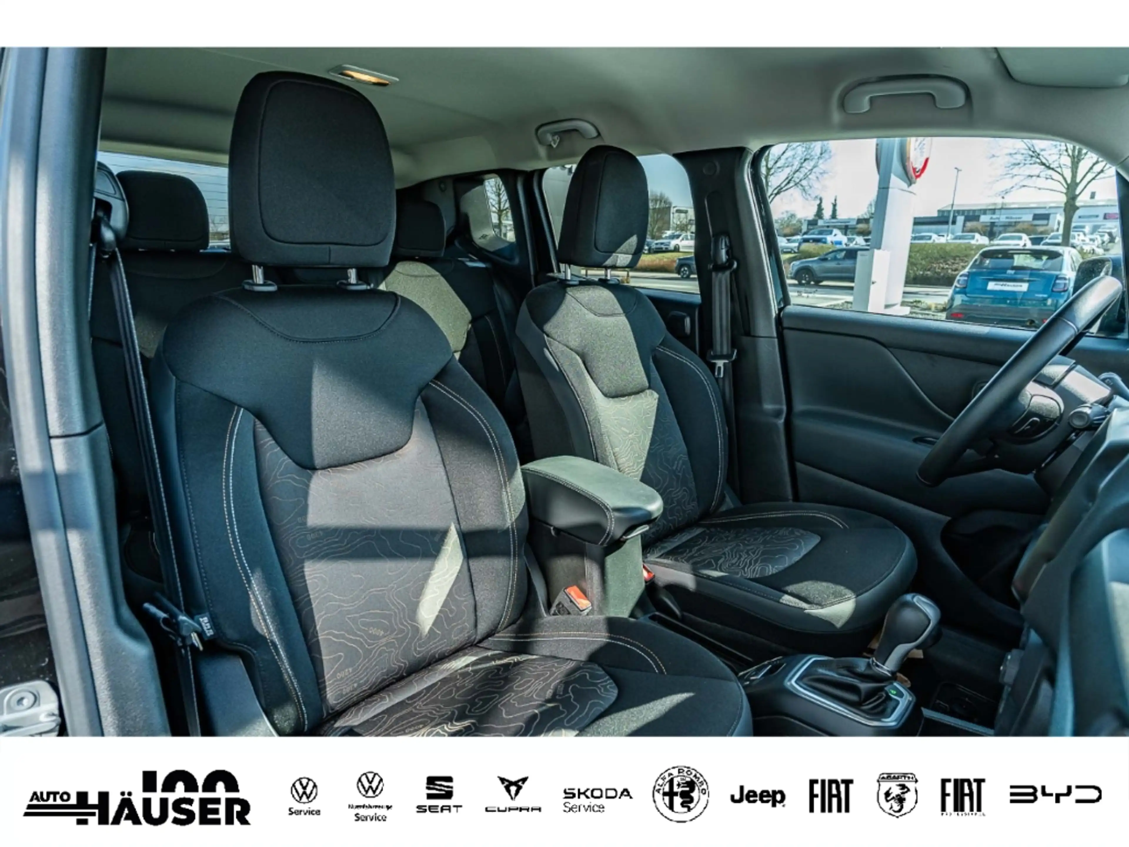 Jeep Renegade PHEV 4xe MY23 HIGH Upland NAVI KAMERA PARK LED SIT — photo 11