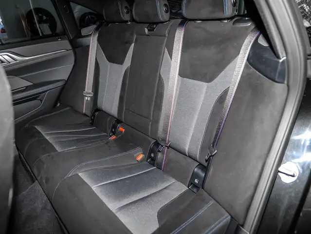 BMW 4 Series view 8