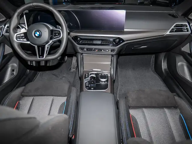 BMW 4 Series view 9