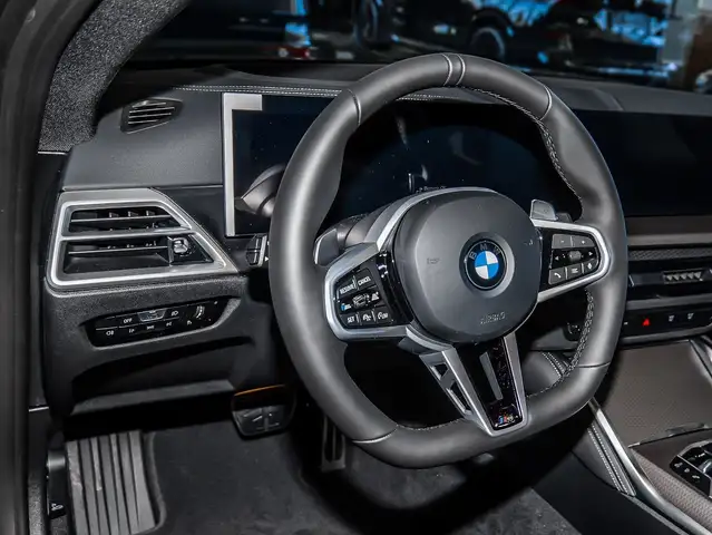 BMW 4 Series view 13