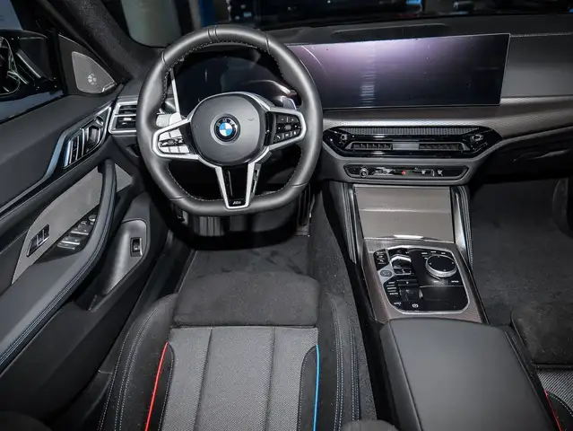 BMW 4 Series view 11