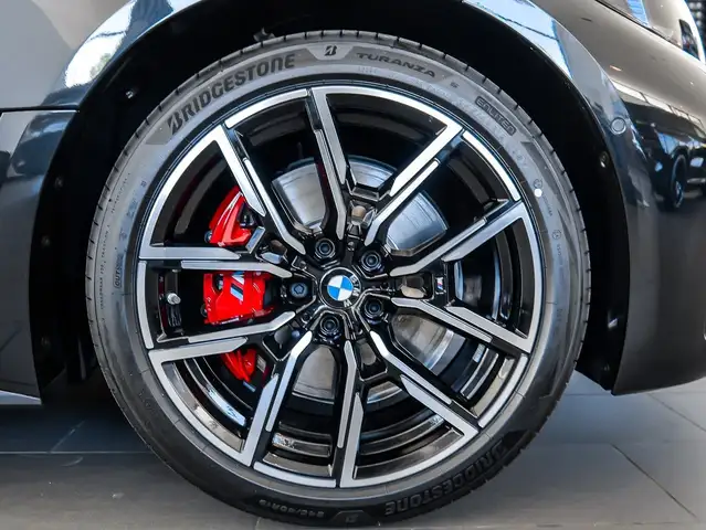 BMW 4 Series view 4