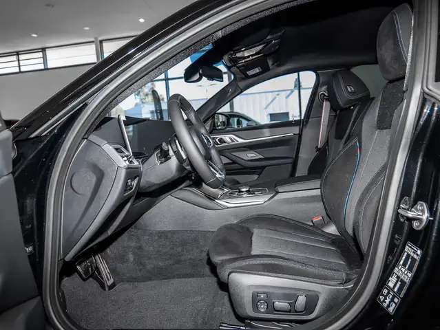 BMW 4 Series view 5