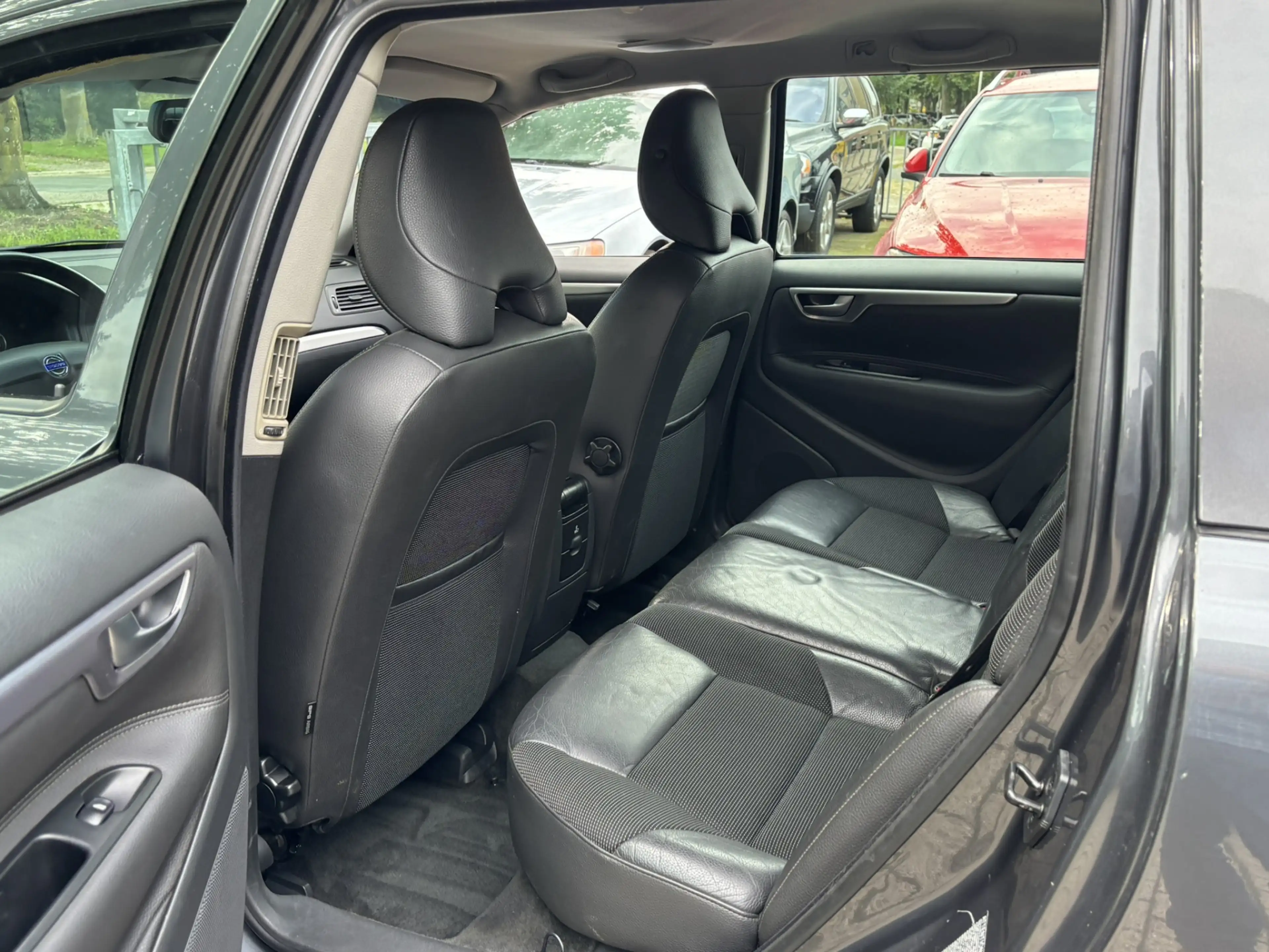 Volvo V70 2.4 170pk Edition Chrono NW LPG + BTW voordeel €11 — photo 16