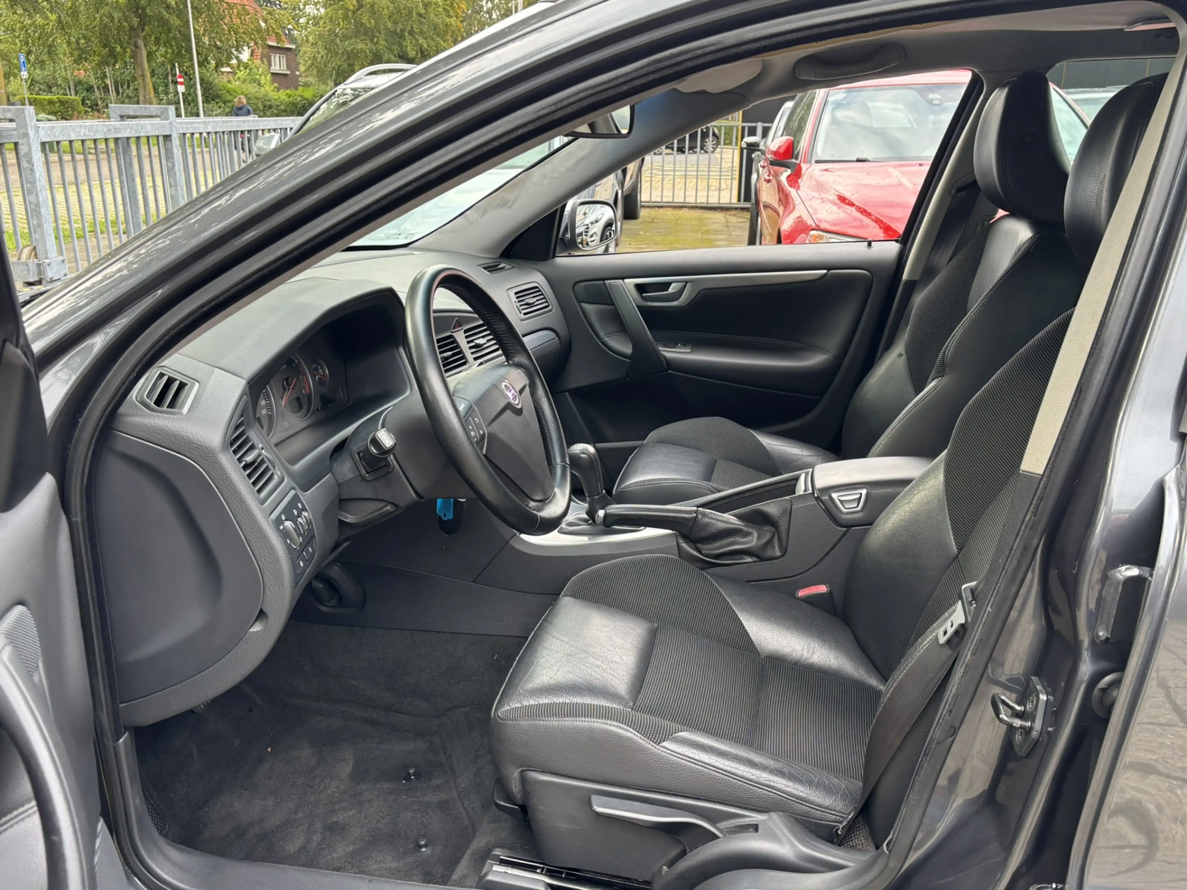 Volvo V70 2.4 170pk Edition Chrono NW LPG + BTW voordeel €11 — photo 7
