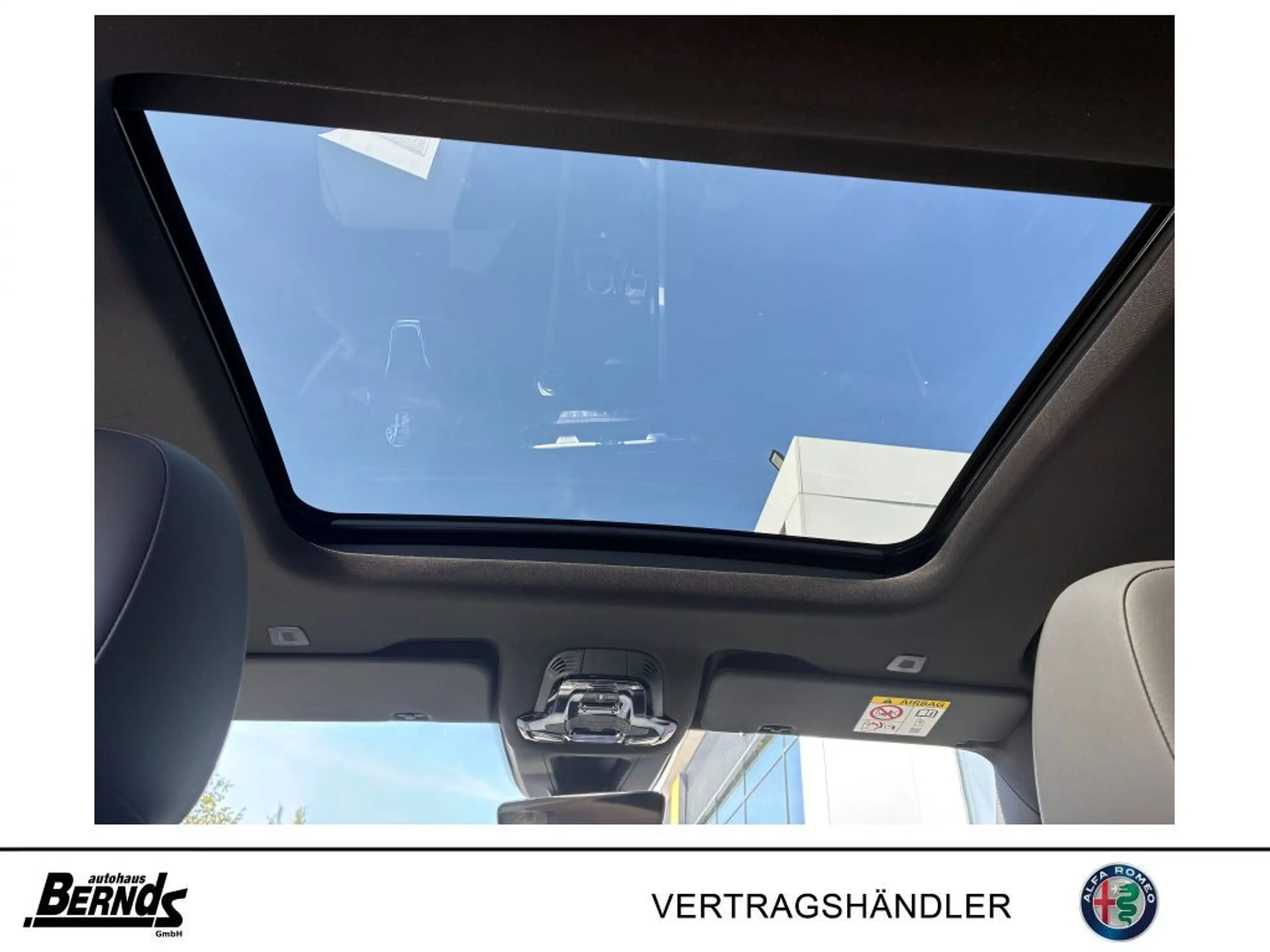 Alfa Romeo Tonale 1.5 Hybrid Veloce TECHNOLOGIE-P. GLASDACH METALLIC — photo 6