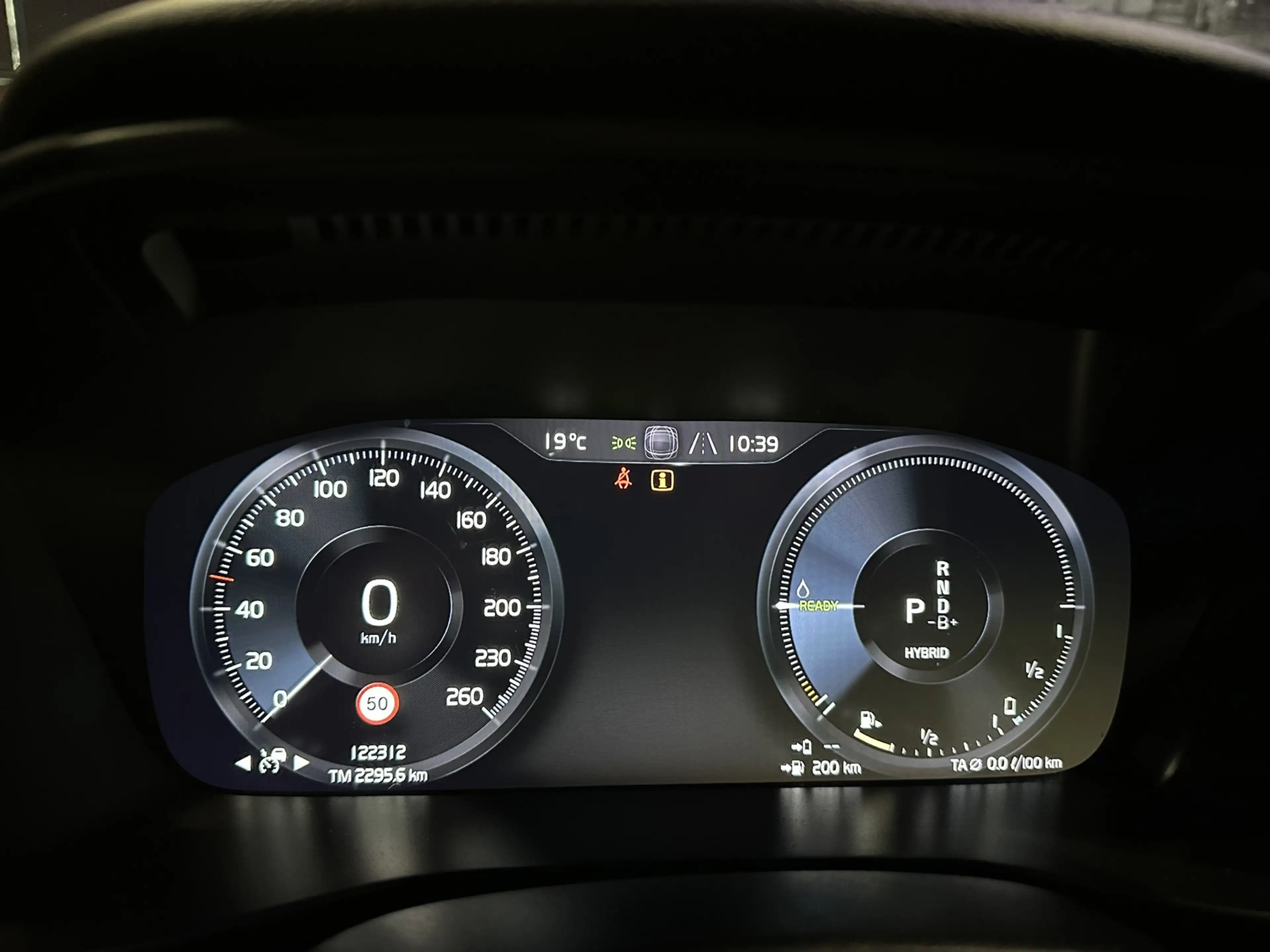 Volvo XC40 1.5 T4 Recharge Inscription Expression *HarmanKard — photo 16