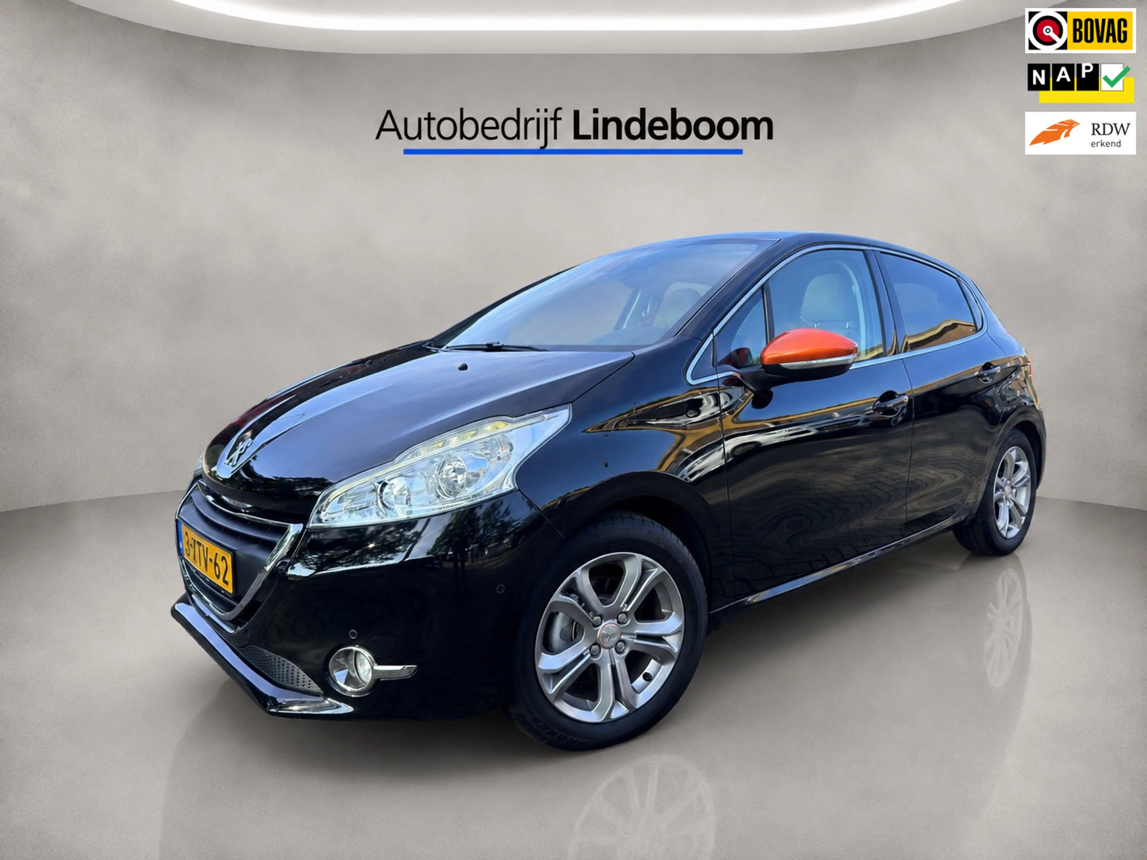 Peugeot 208 1.2 e-VTi Roland Garros Trekhaak, Panoramadak, Sto