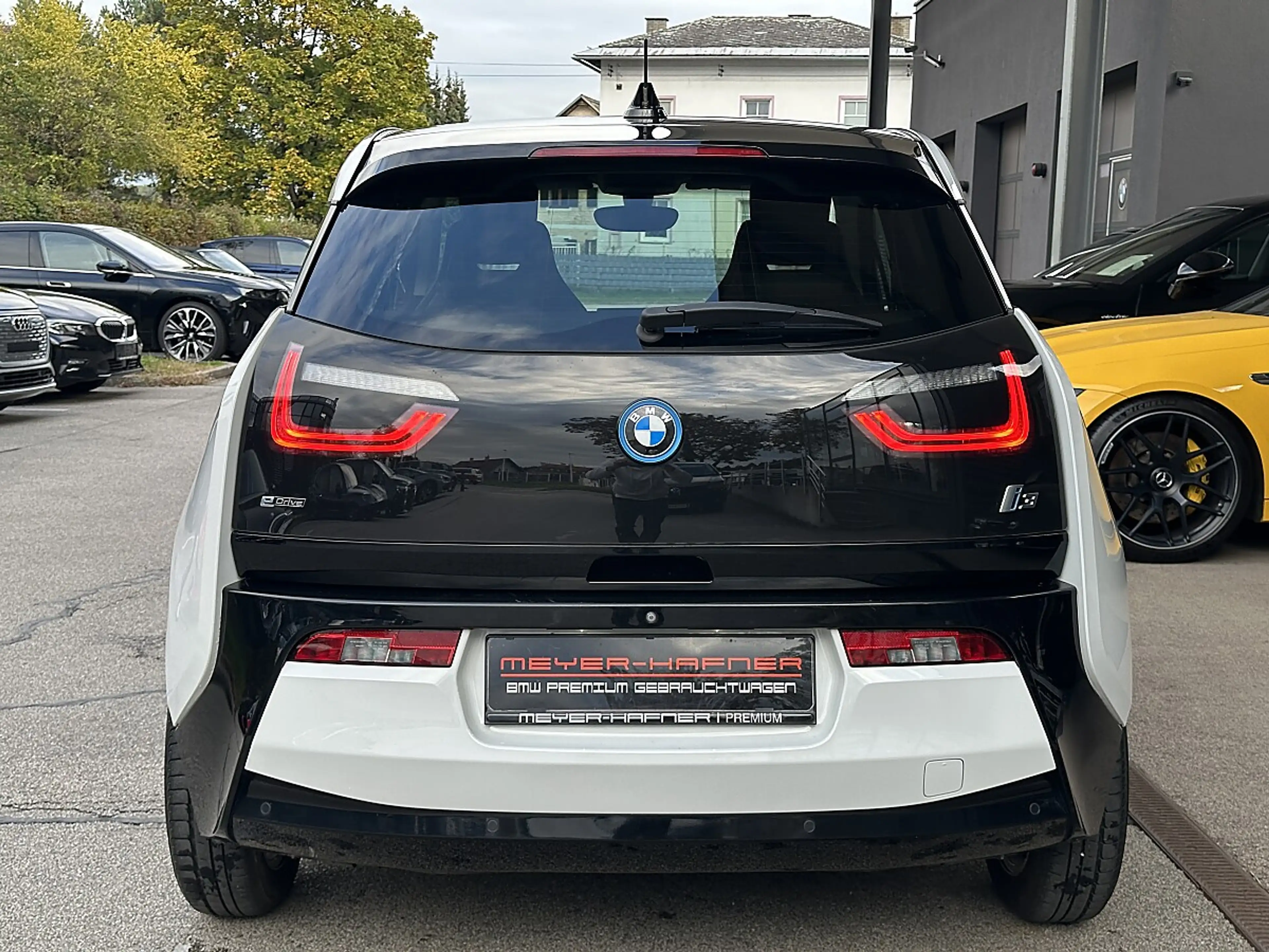 BMW i3 94 Ah / Wärmepumpe / Navi / SZH / RFK / — photo 8