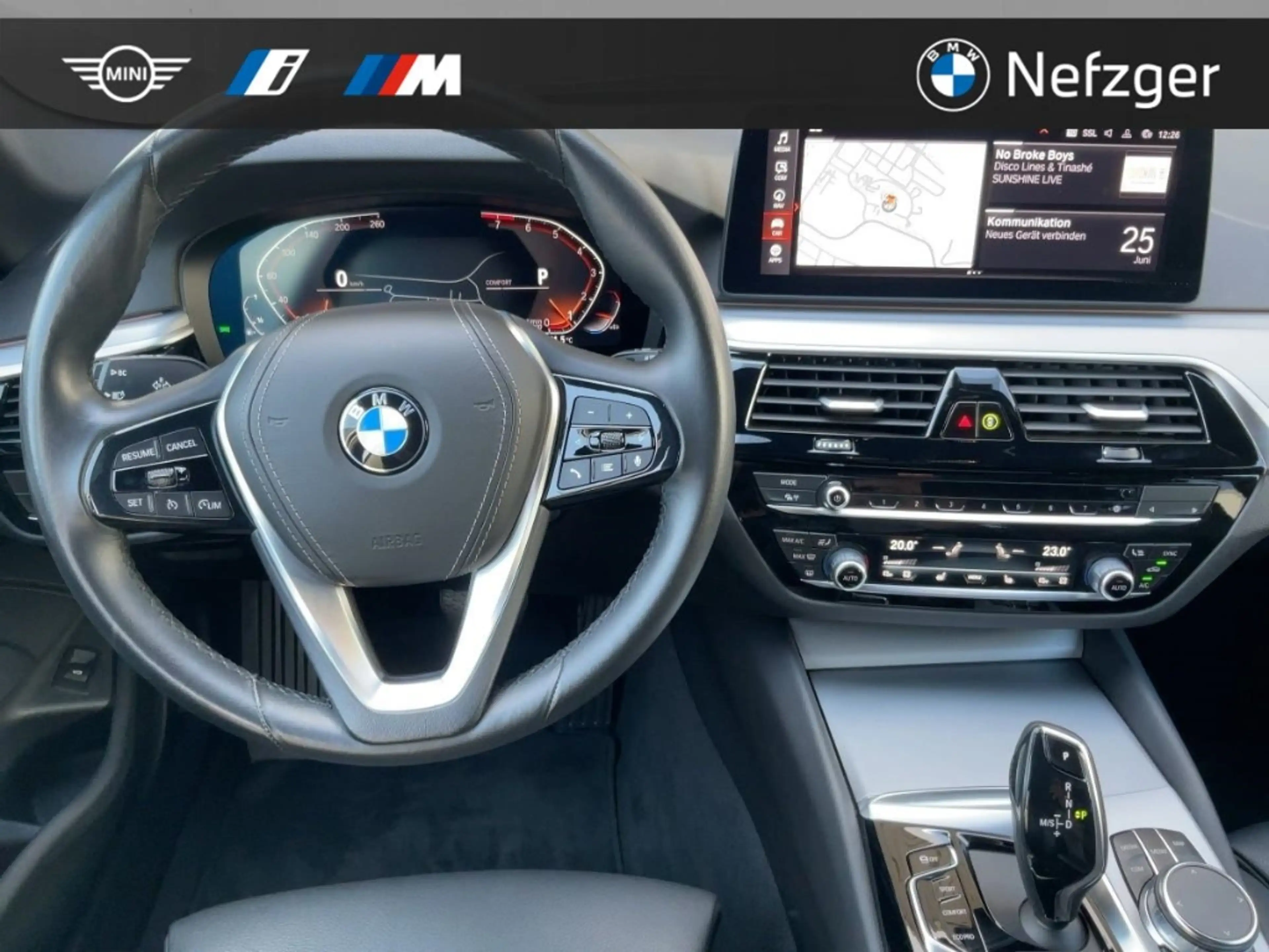 BMW 520 i Touring Navi Leder StandHZG Komfortsitz RFK — photo 10