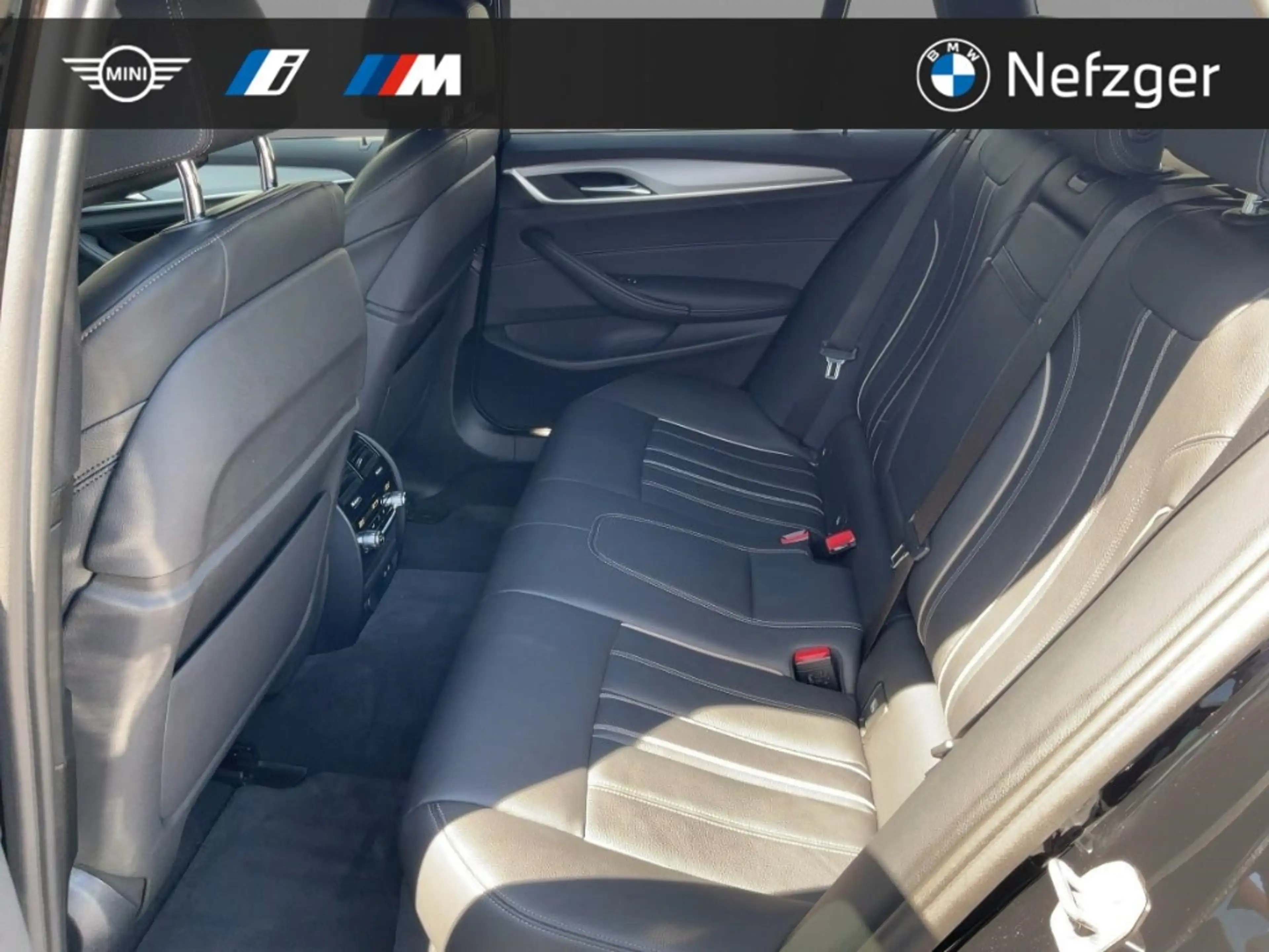 BMW 520 i Touring Navi Leder StandHZG Komfortsitz RFK — photo 9