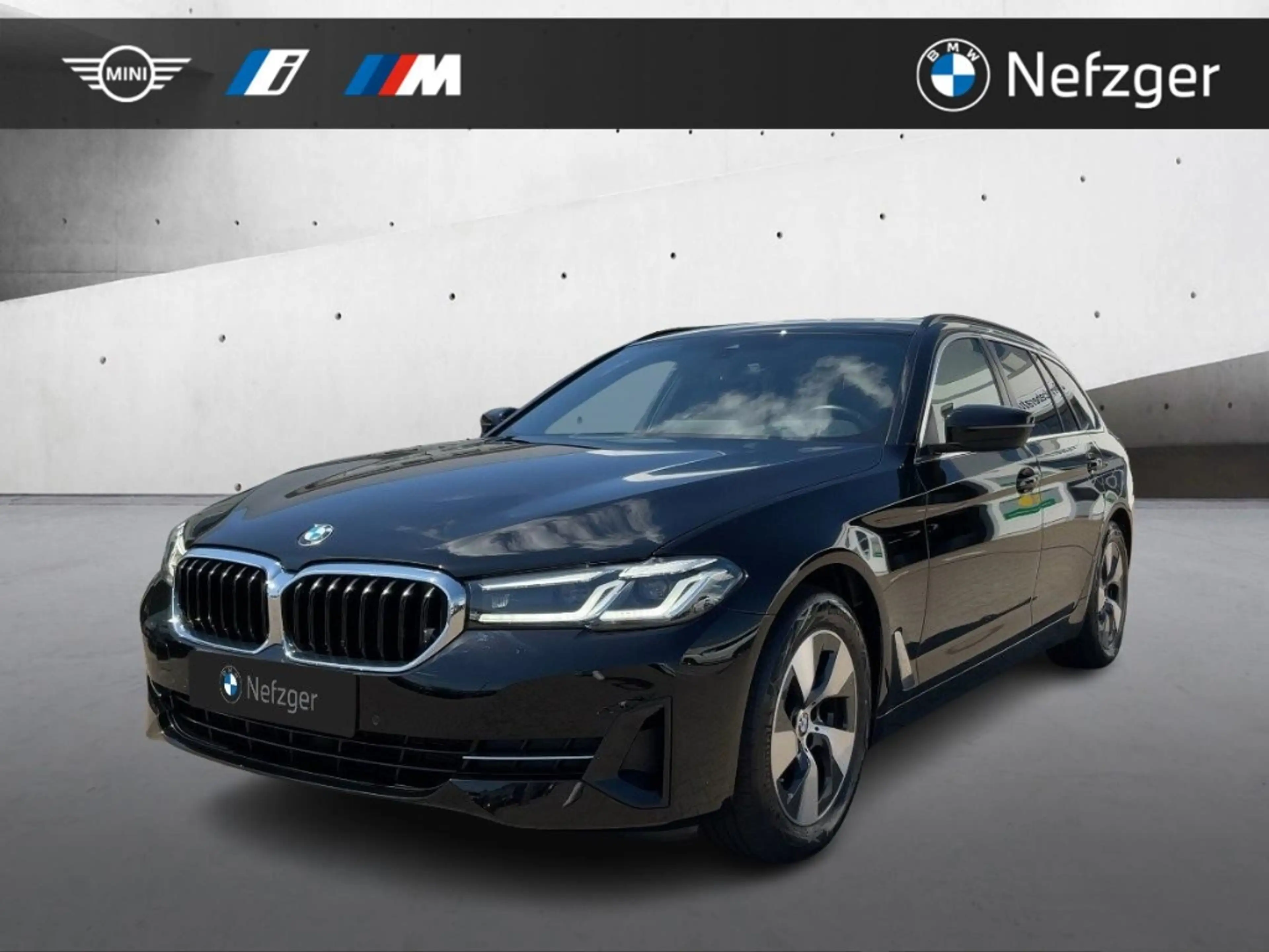 BMW 520 i Touring Navi Leder StandHZG Komfortsitz RFK