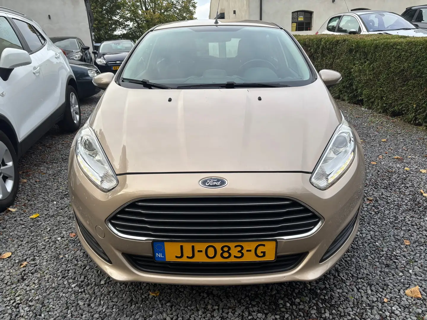 Ford Fiesta 1.0 Style 5 DEURS AIRCO NAVI Bruin - 2
