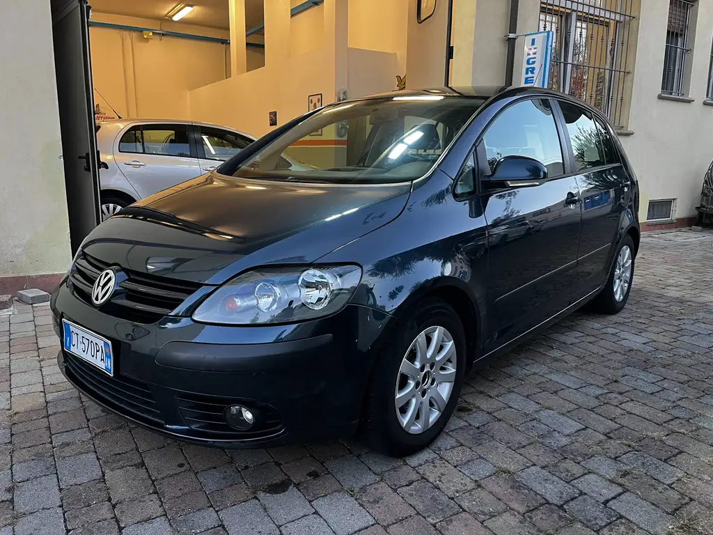 Volkswagen Golf Plus 2006 из Европы — купить под ключ
