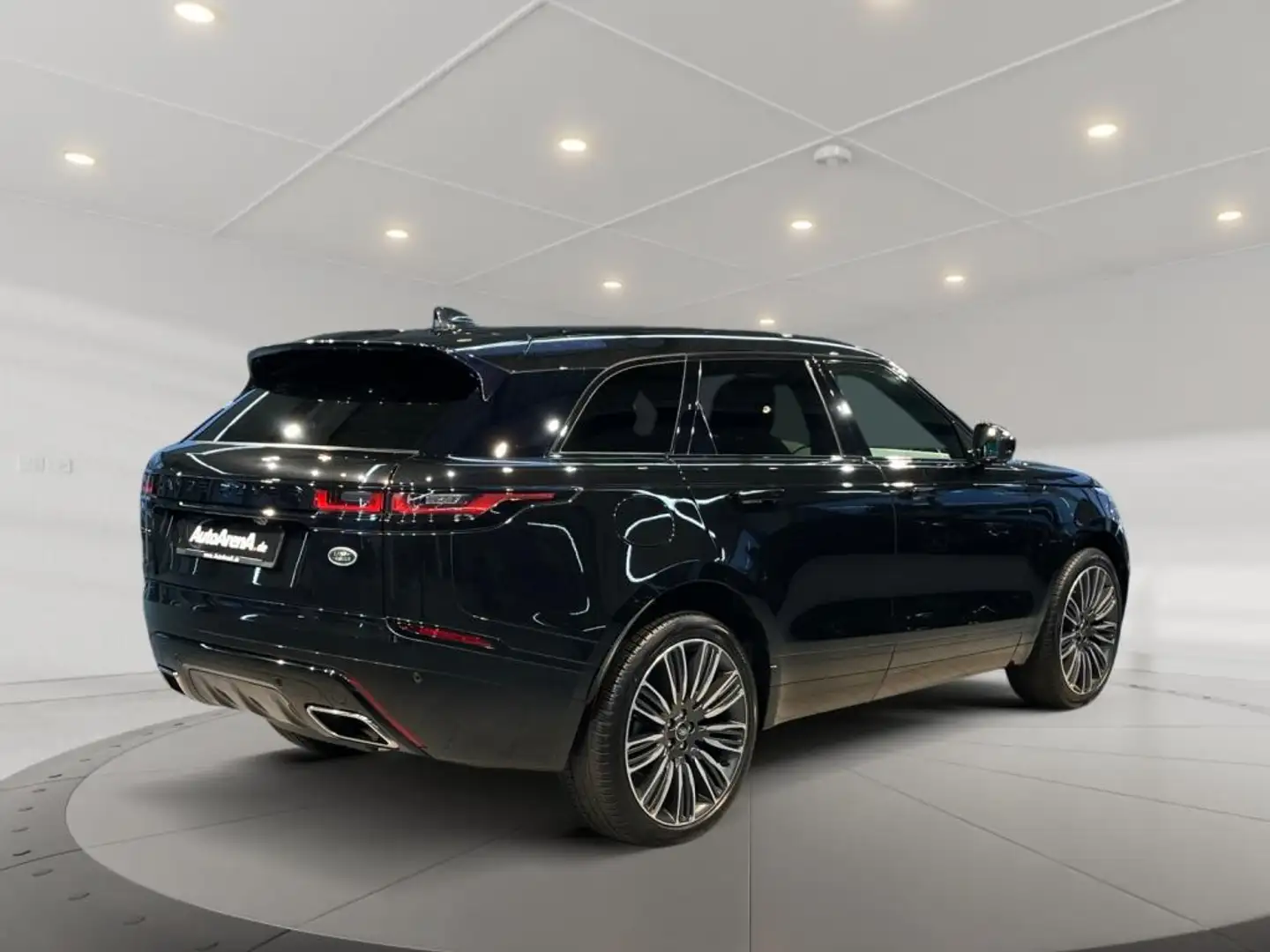 Land Rover Range Rover Velar P400 AWD R-Dynamic SE Style Schwarz - 2