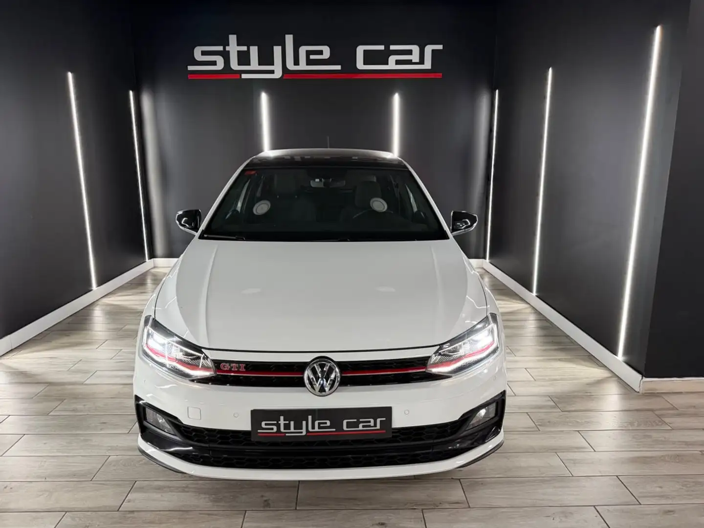 Volkswagen Polo 2.0 TSI GTI DSG Blanco - 2