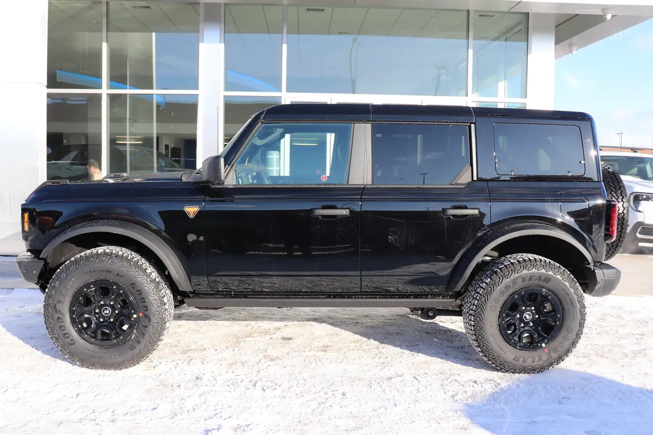 Ford Bronco снимка Ford Bronco