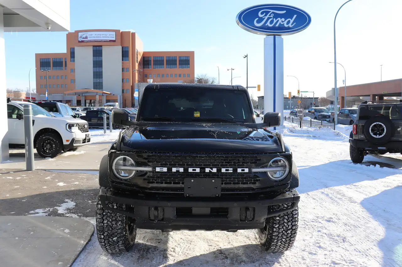 Ford Bronco снимка Ford Bronco