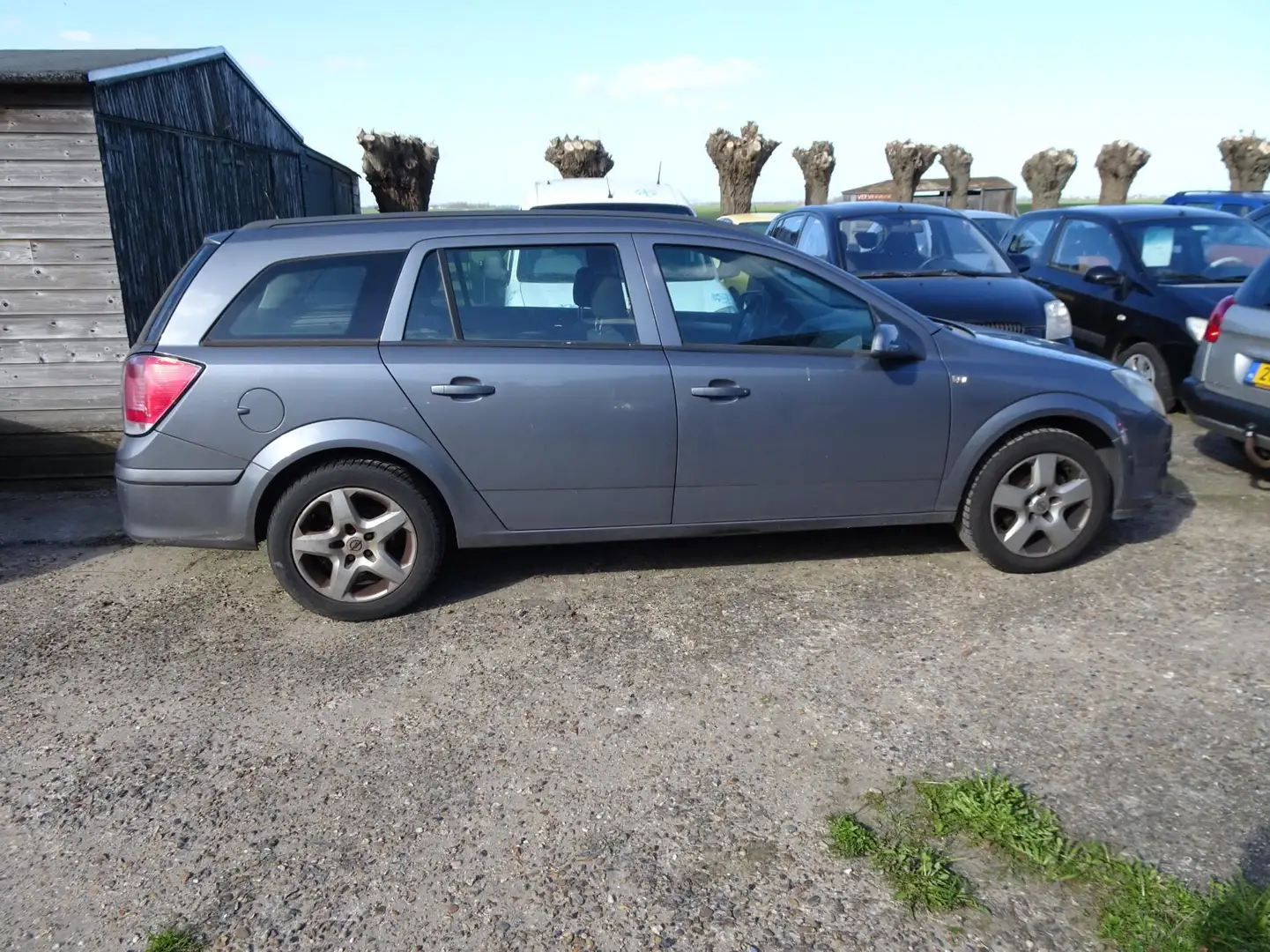 Opel Astra Wagon 1.6 Enjoy Gris - 2