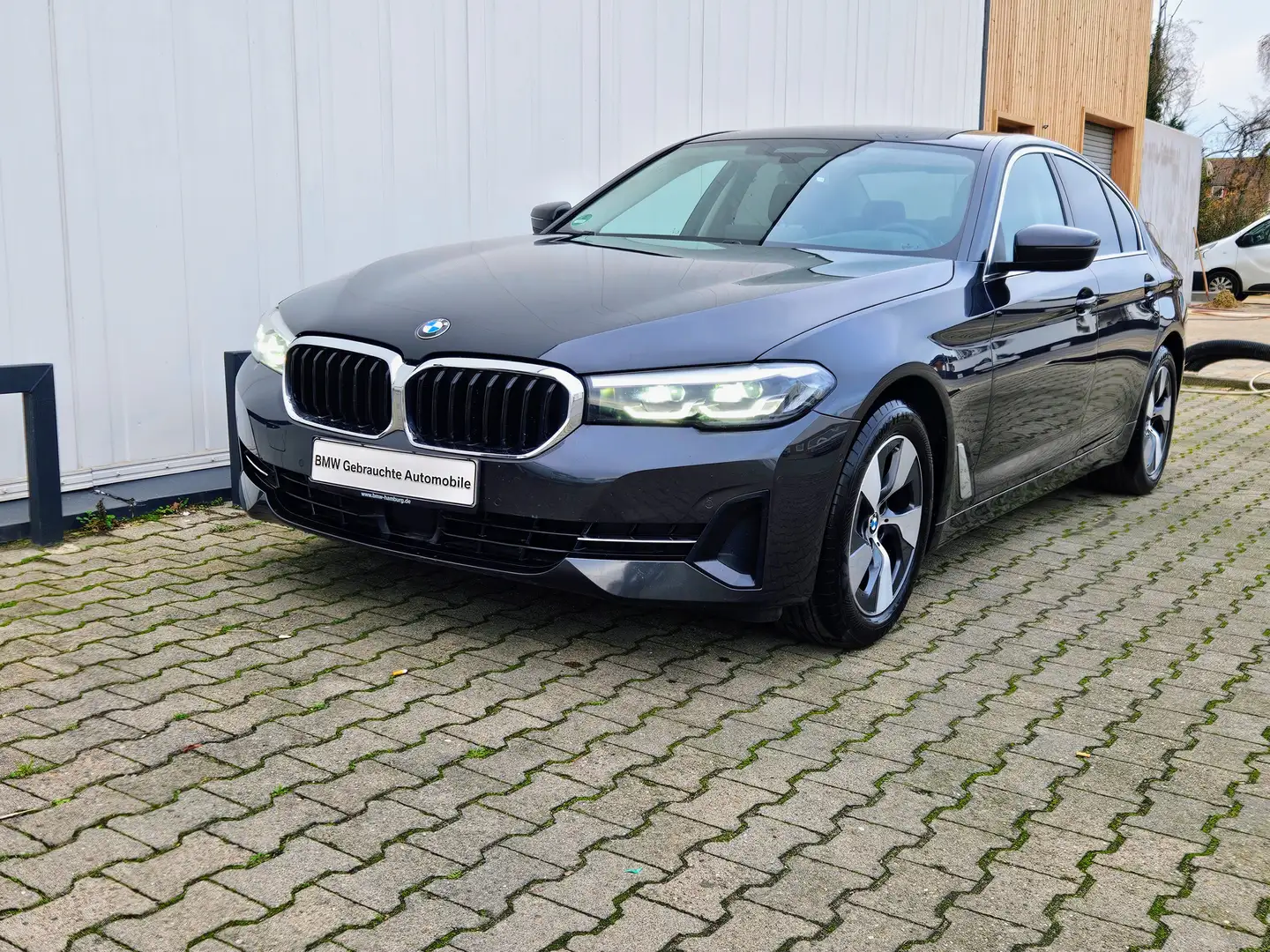BMW 520 d*HUD*AHK*Dr.Ass.+*ACC*KAMERA*M-LENKRAD Grau - 1