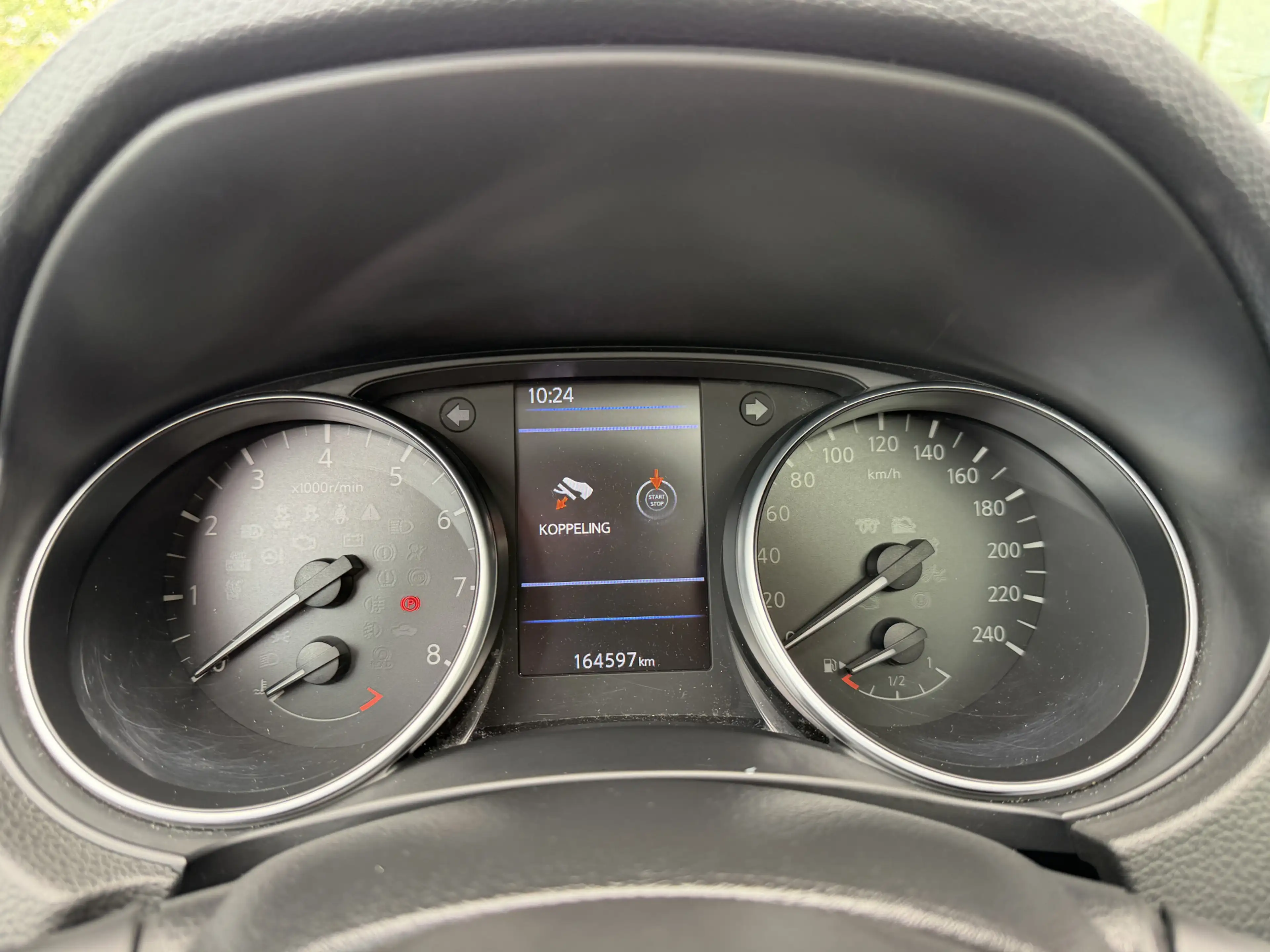 Nissan Qashqai 1.3 DIG-T Tekna + Trekhaak | Panorama — photo 21