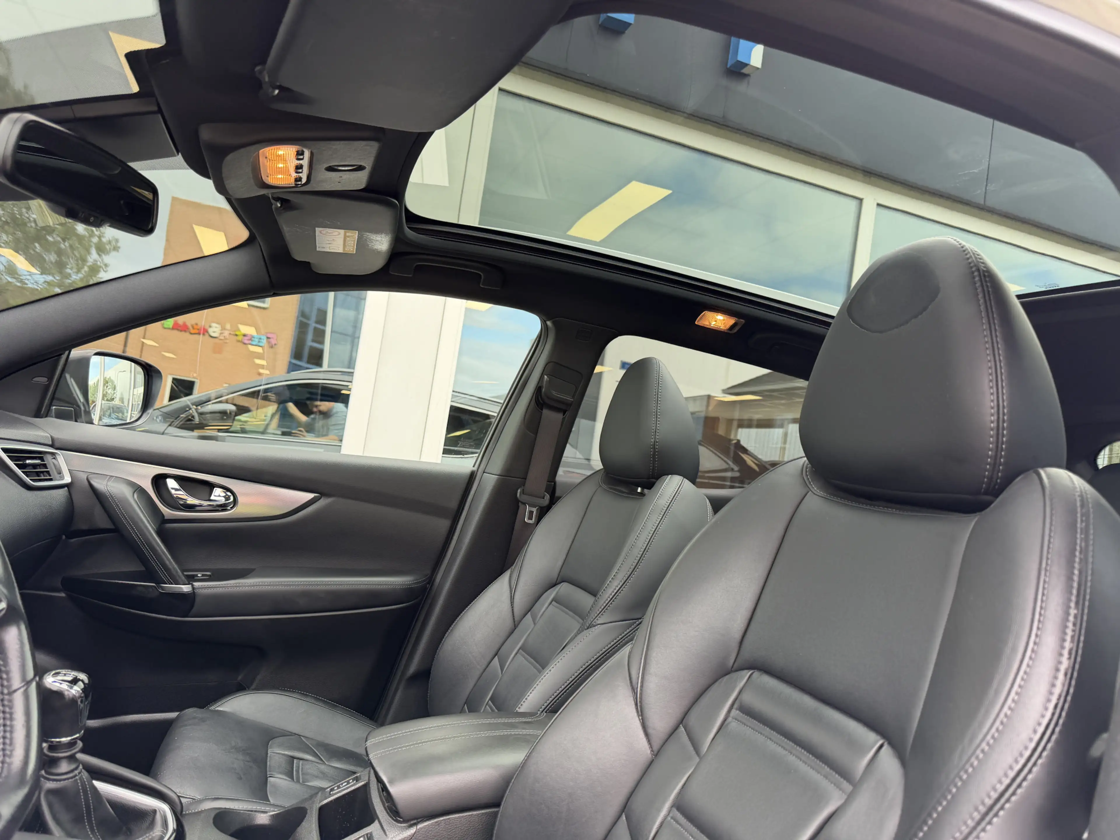 Nissan Qashqai 1.3 DIG-T Tekna + Trekhaak | Panorama — photo 16