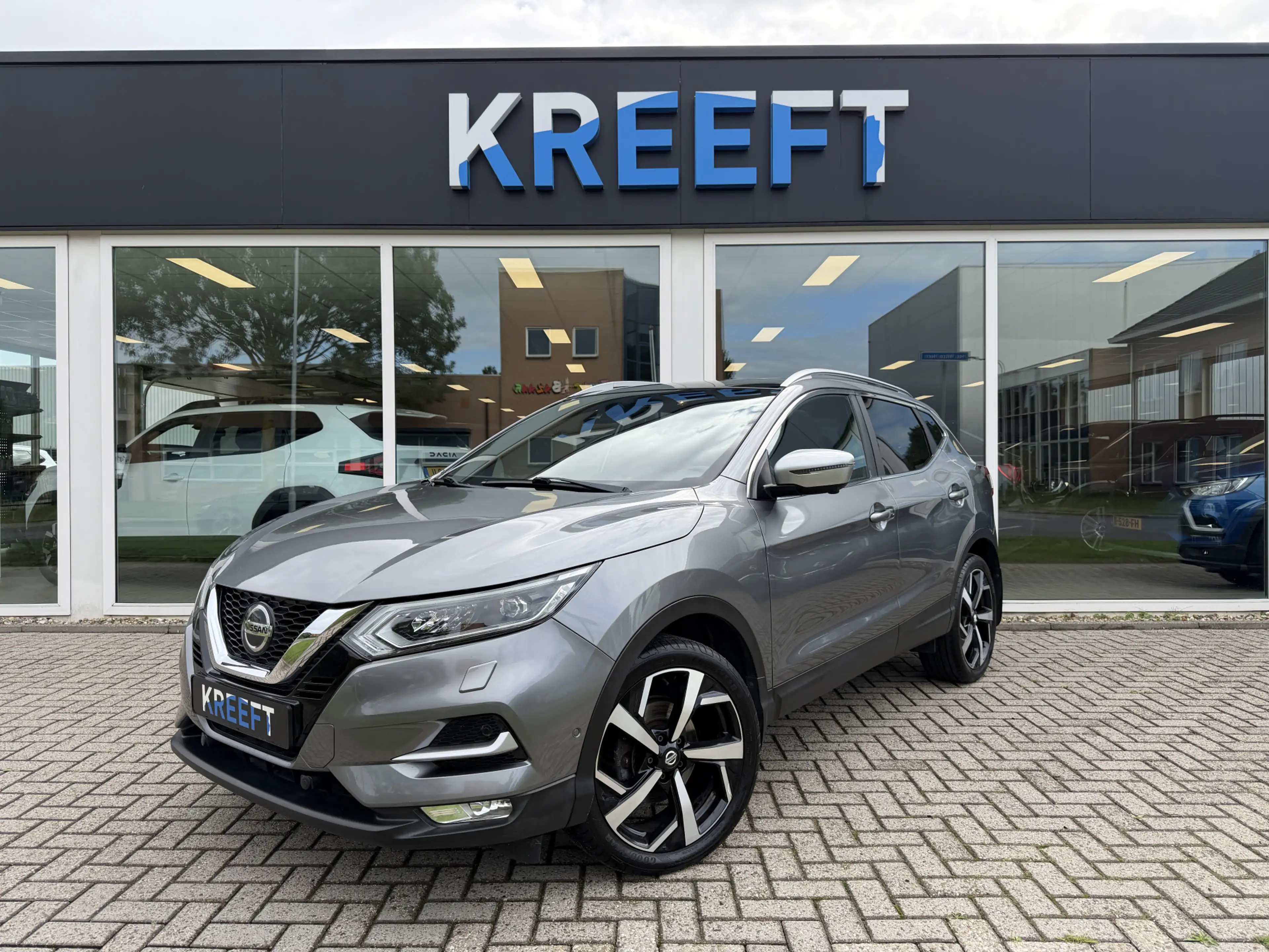 Nissan Qashqai 1.3 DIG-T Tekna + Trekhaak | Panorama