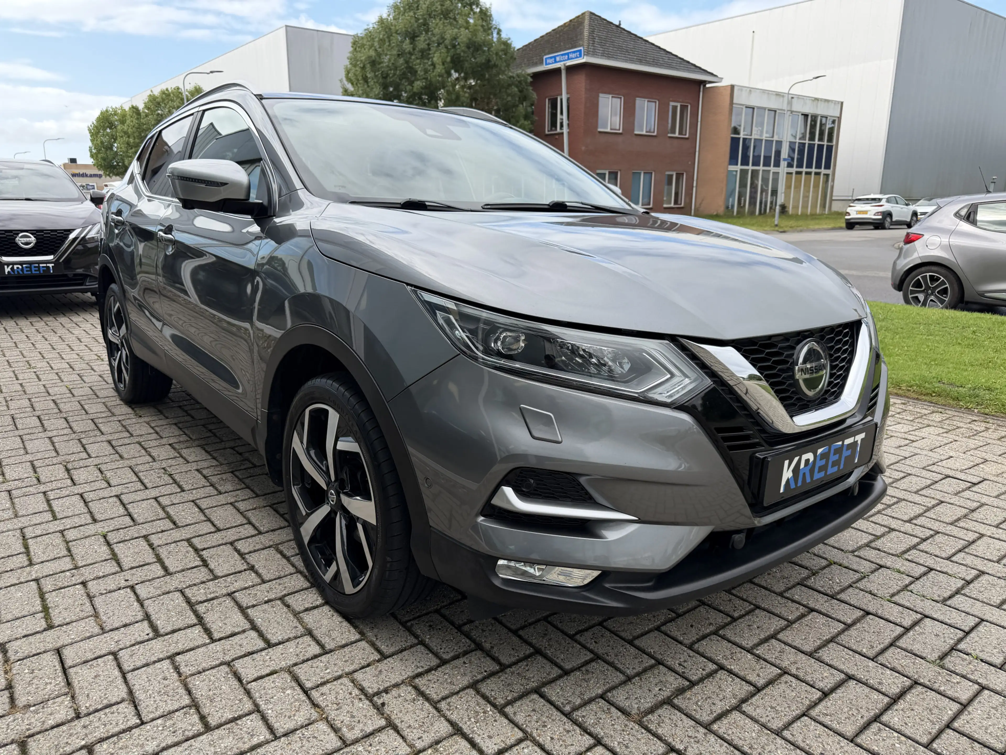 Nissan Qashqai 1.3 DIG-T Tekna + Trekhaak | Panorama — photo 5