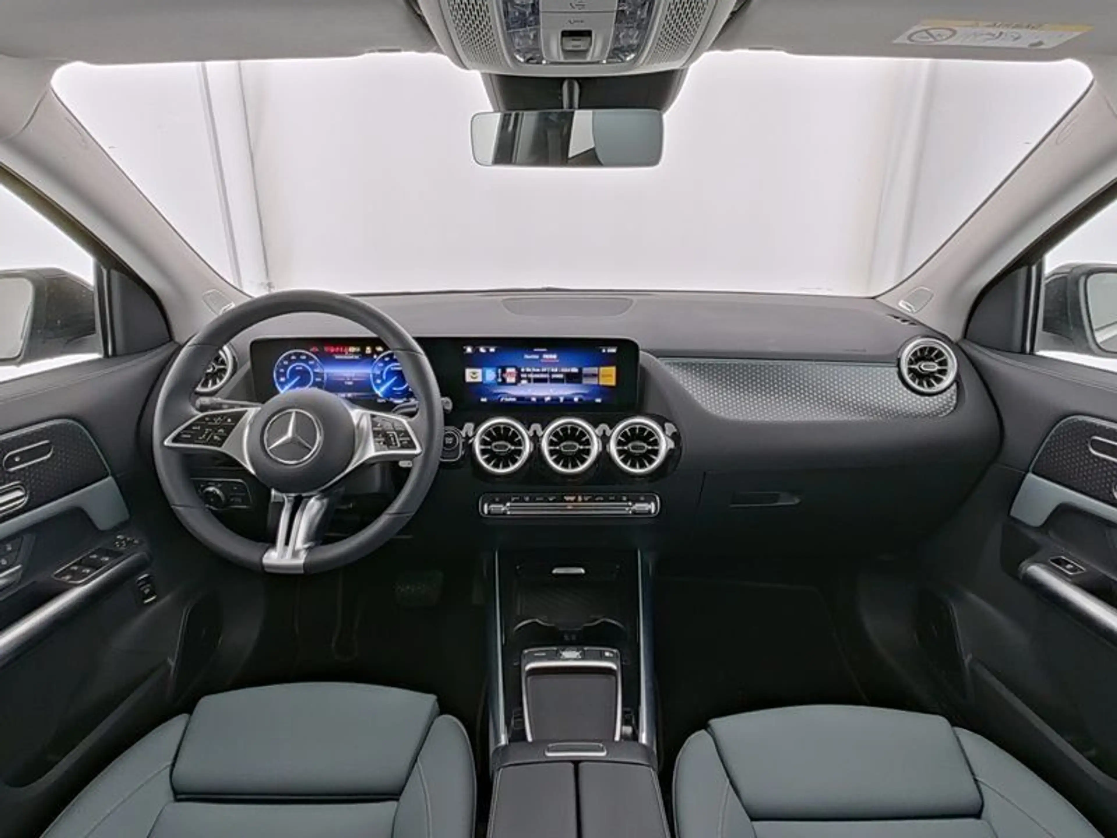 Mercedes-Benz EQA 250+ PROGR-ADV+ PANO FAP BURMEST MEMORY WDGS — photo 8