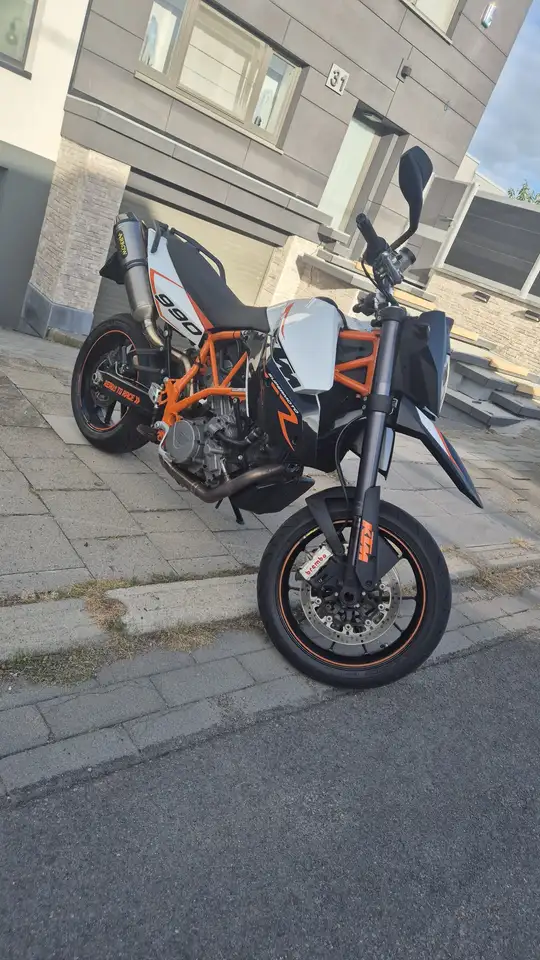 KTM 990 Supermoto