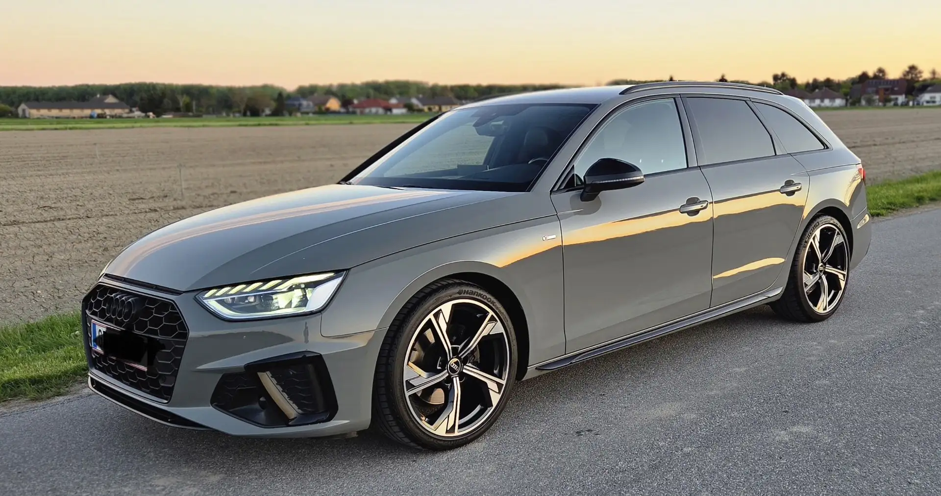 Audi A4 Avant 35 TDI S-line S-tronic - 1