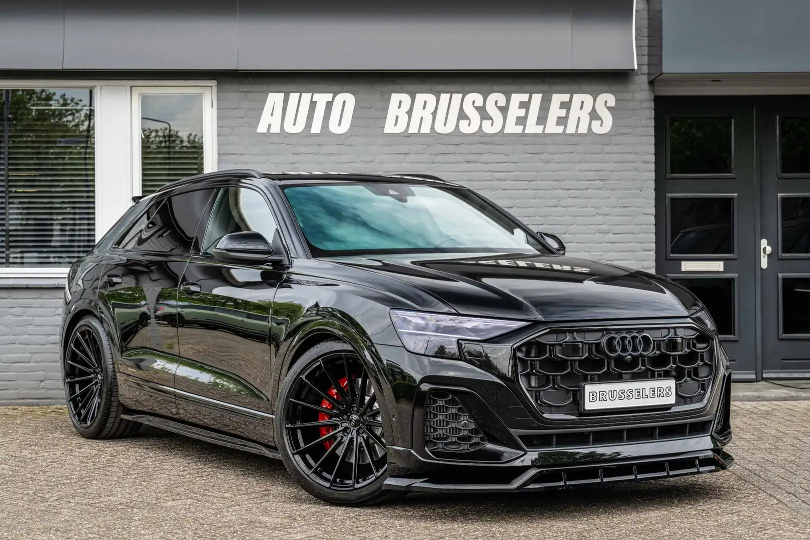 Audi Q8 55 TFSI e quattro S-Line Facelift SQ8 style RS sti Noir - 1