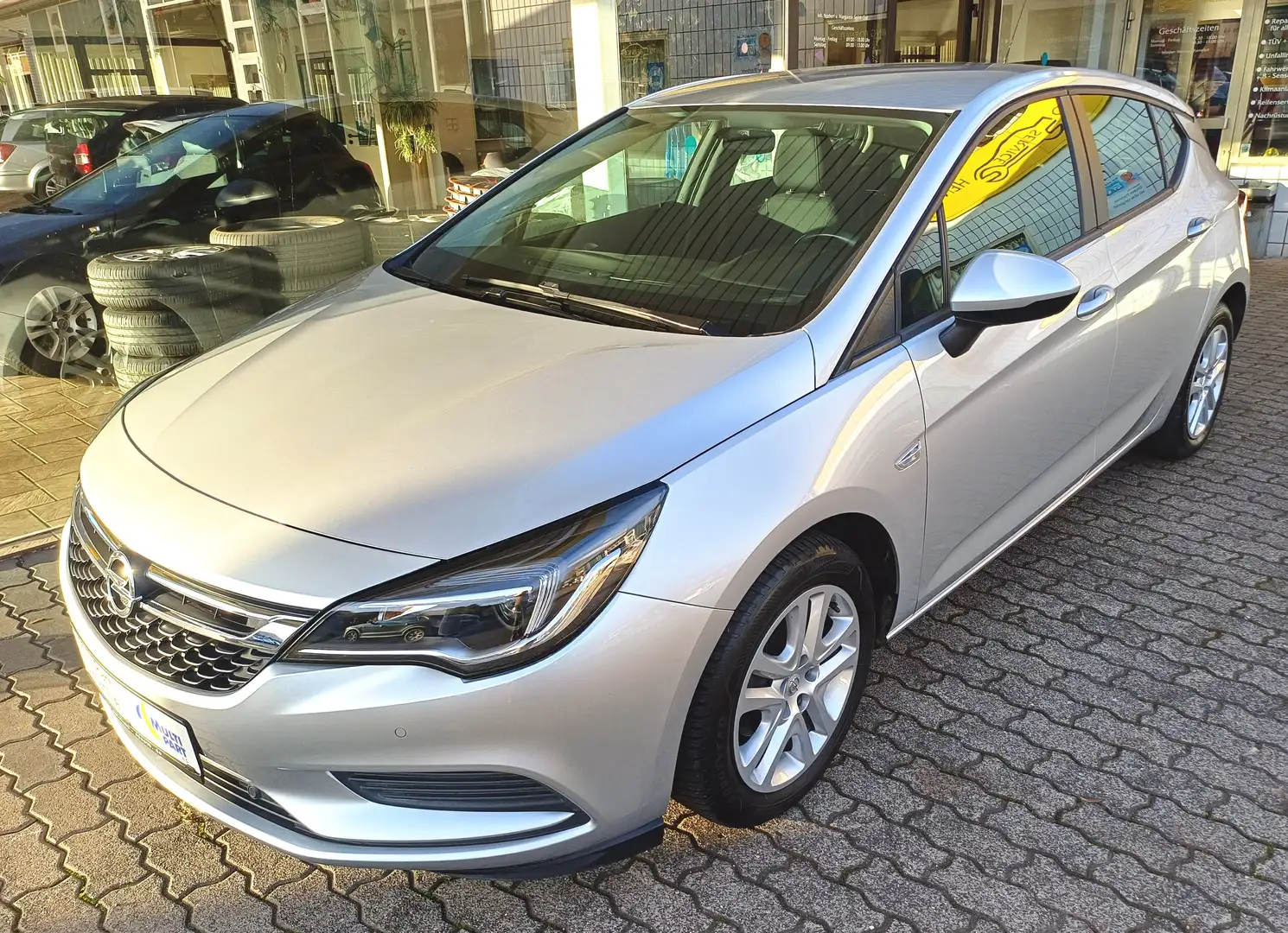 Opel Astra Astra 1.4 Turbo Edition SHZ PDC Argent - 1
