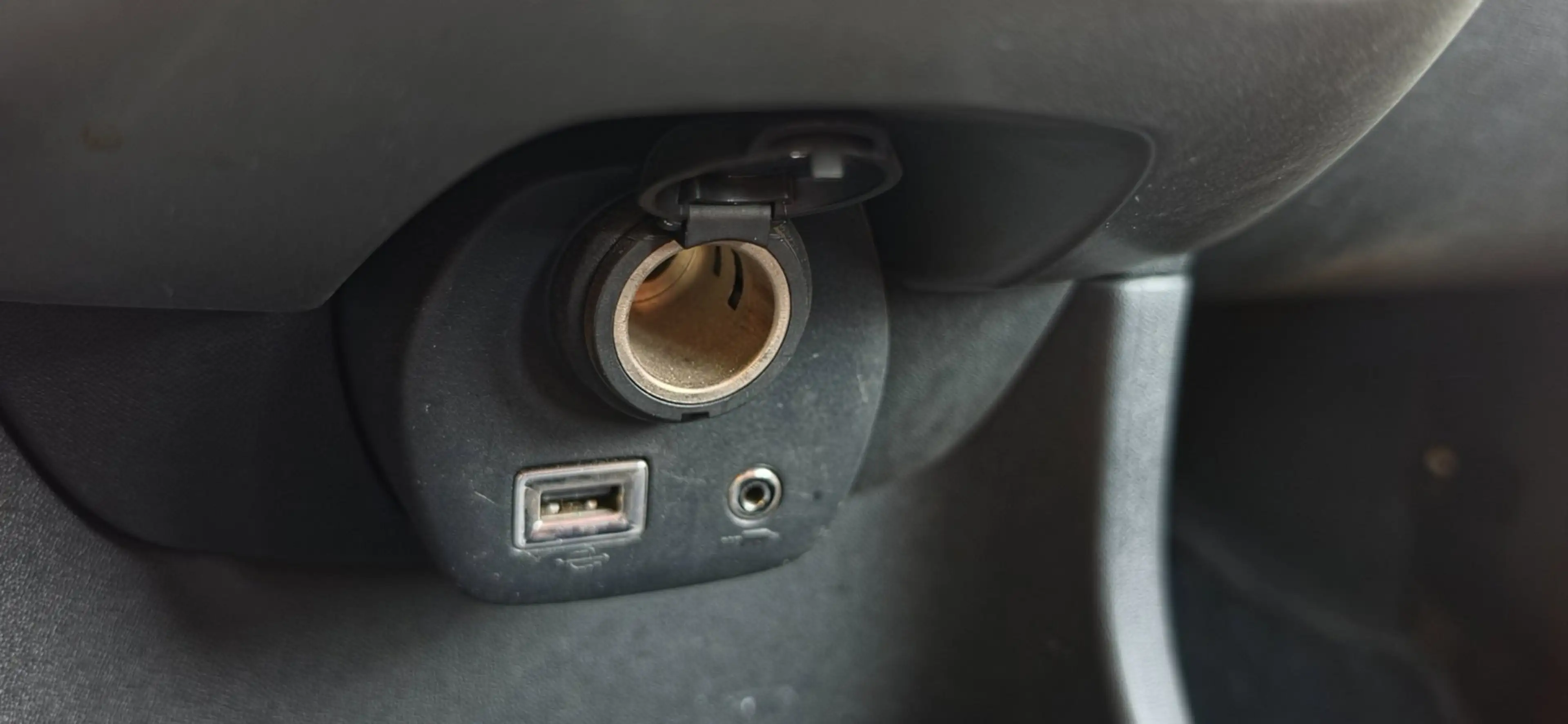 Peugeot 108 1.0 e-VTi Active 5Drs Airco Elec pakket Bleutooth — photo 21