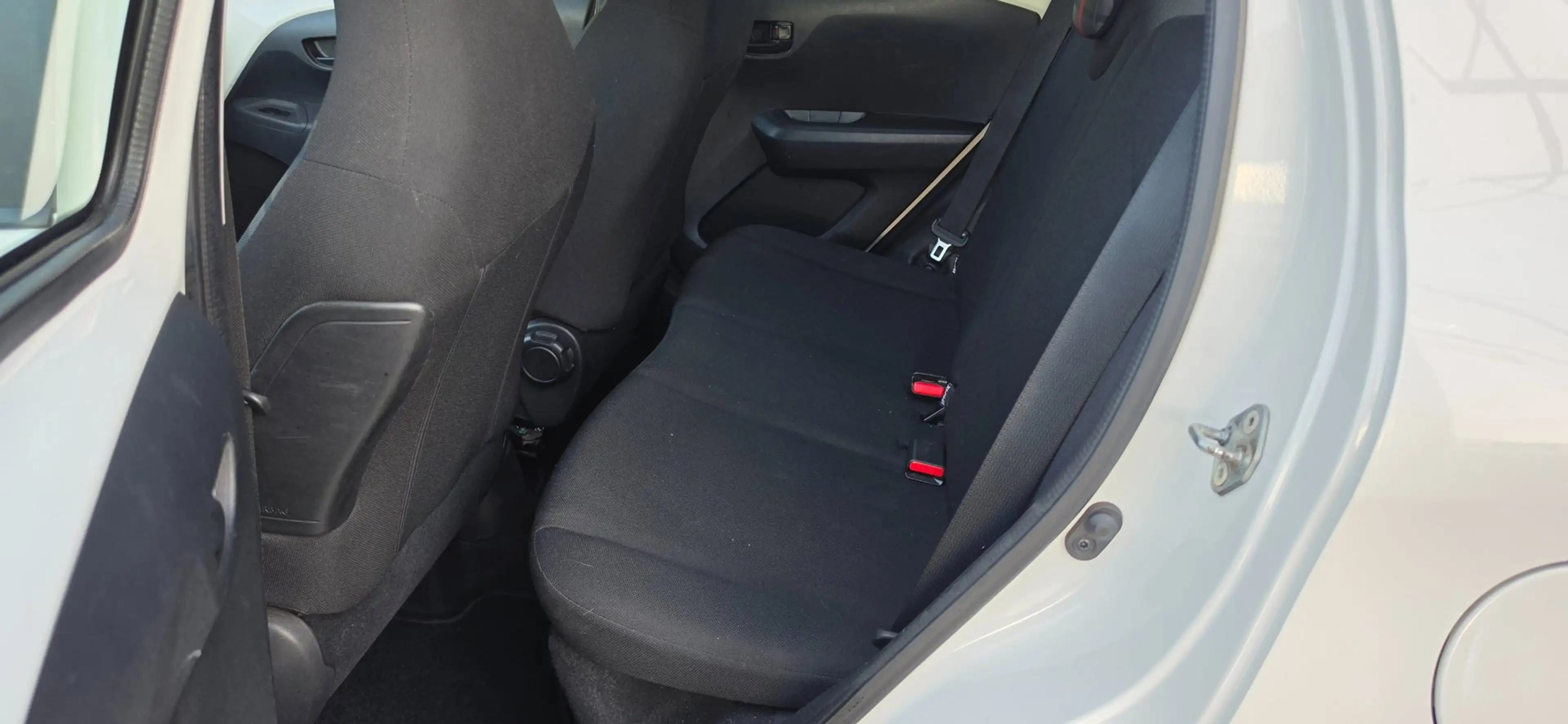 Peugeot 108 1.0 e-VTi Active 5Drs Airco Elec pakket Bleutooth — photo 16