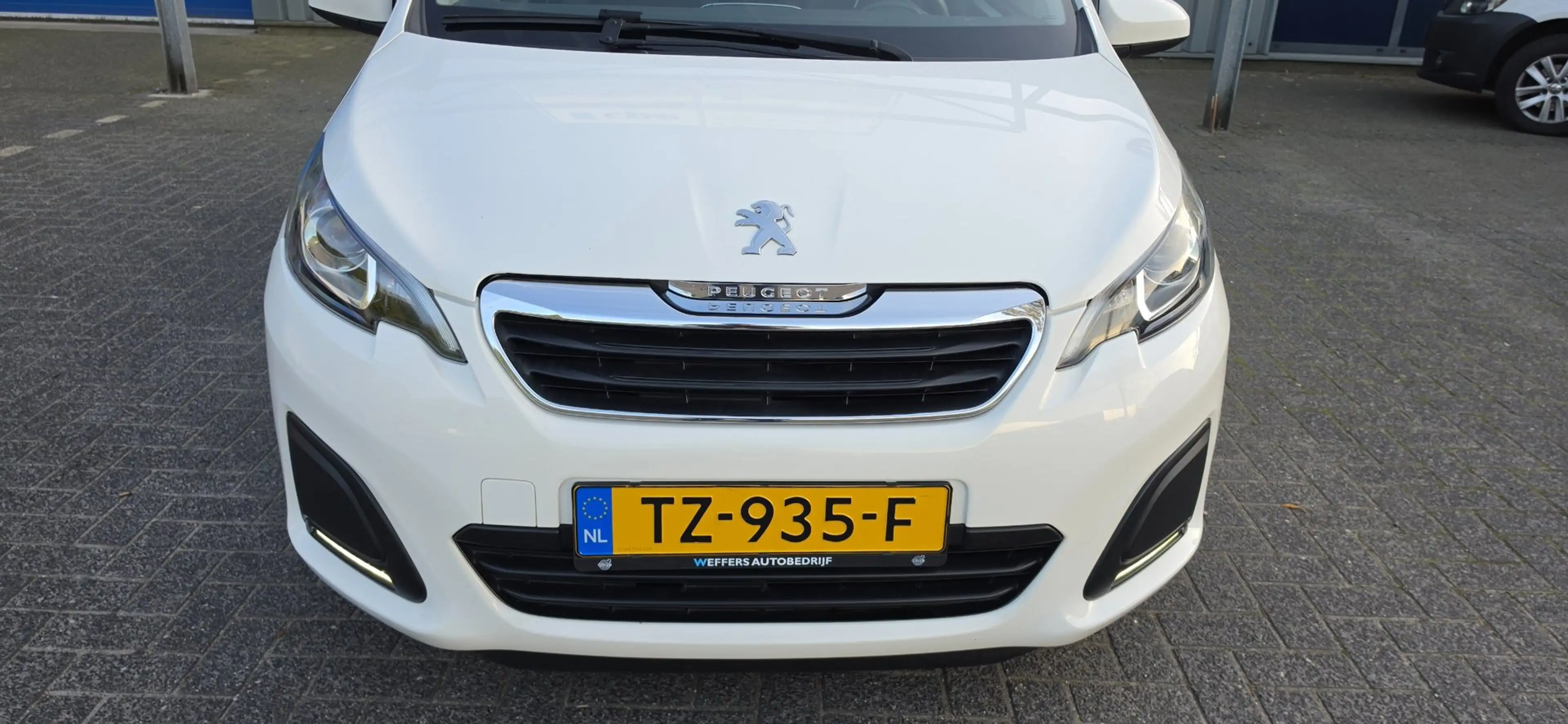 Peugeot 108 1.0 e-VTi Active 5Drs Airco Elec pakket Bleutooth — photo 3