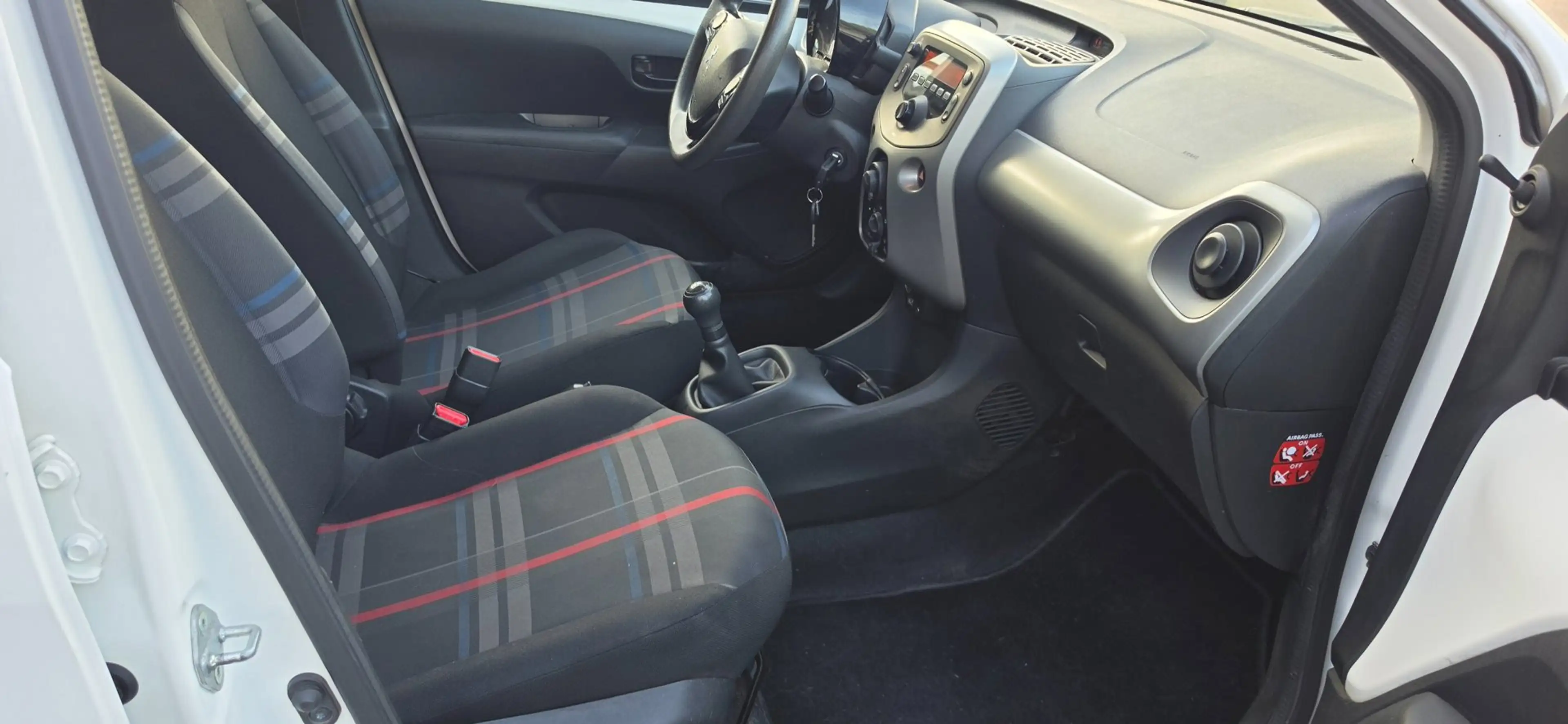 Peugeot 108 1.0 e-VTi Active 5Drs Airco Elec pakket Bleutooth — photo 13