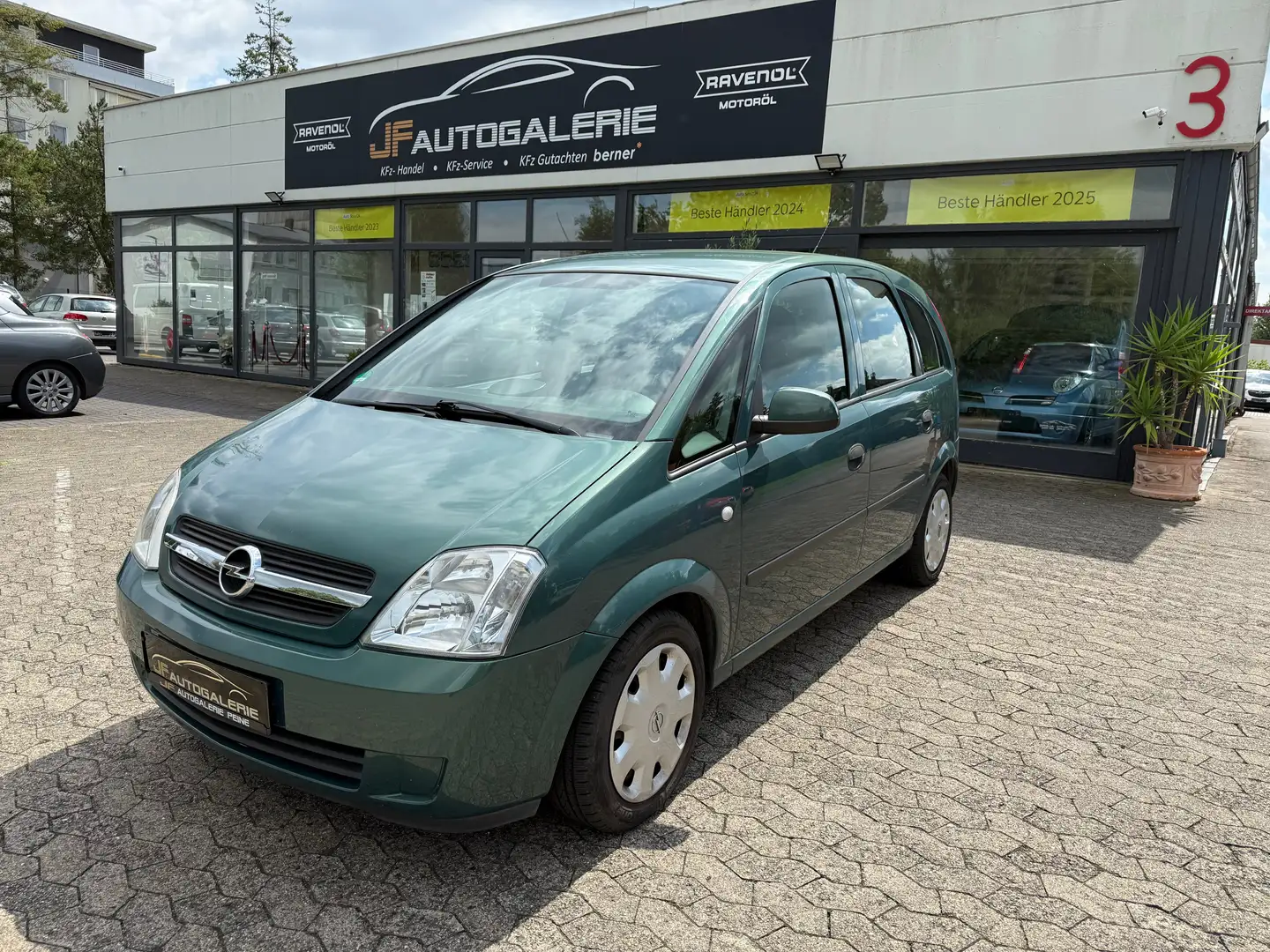 Opel Meriva 1.6 16V"2.HAND"AHK"KLIMA"TÜV/08/2026 Grün - 1