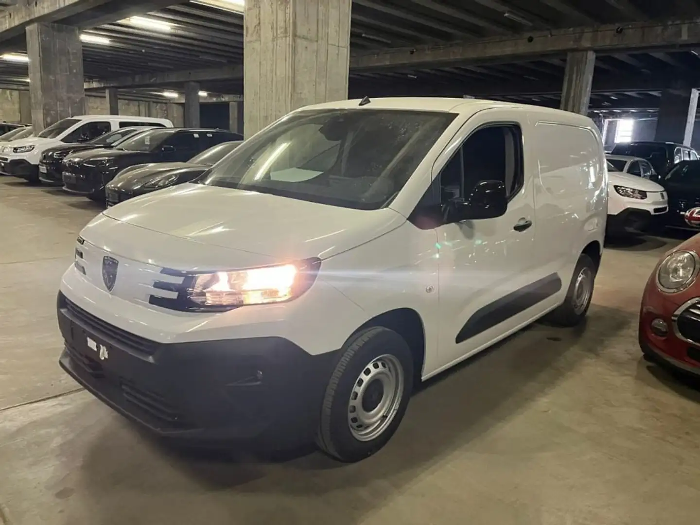 Peugeot Partner BlueHDi 100 S&S L1 Furgone Wit - 1