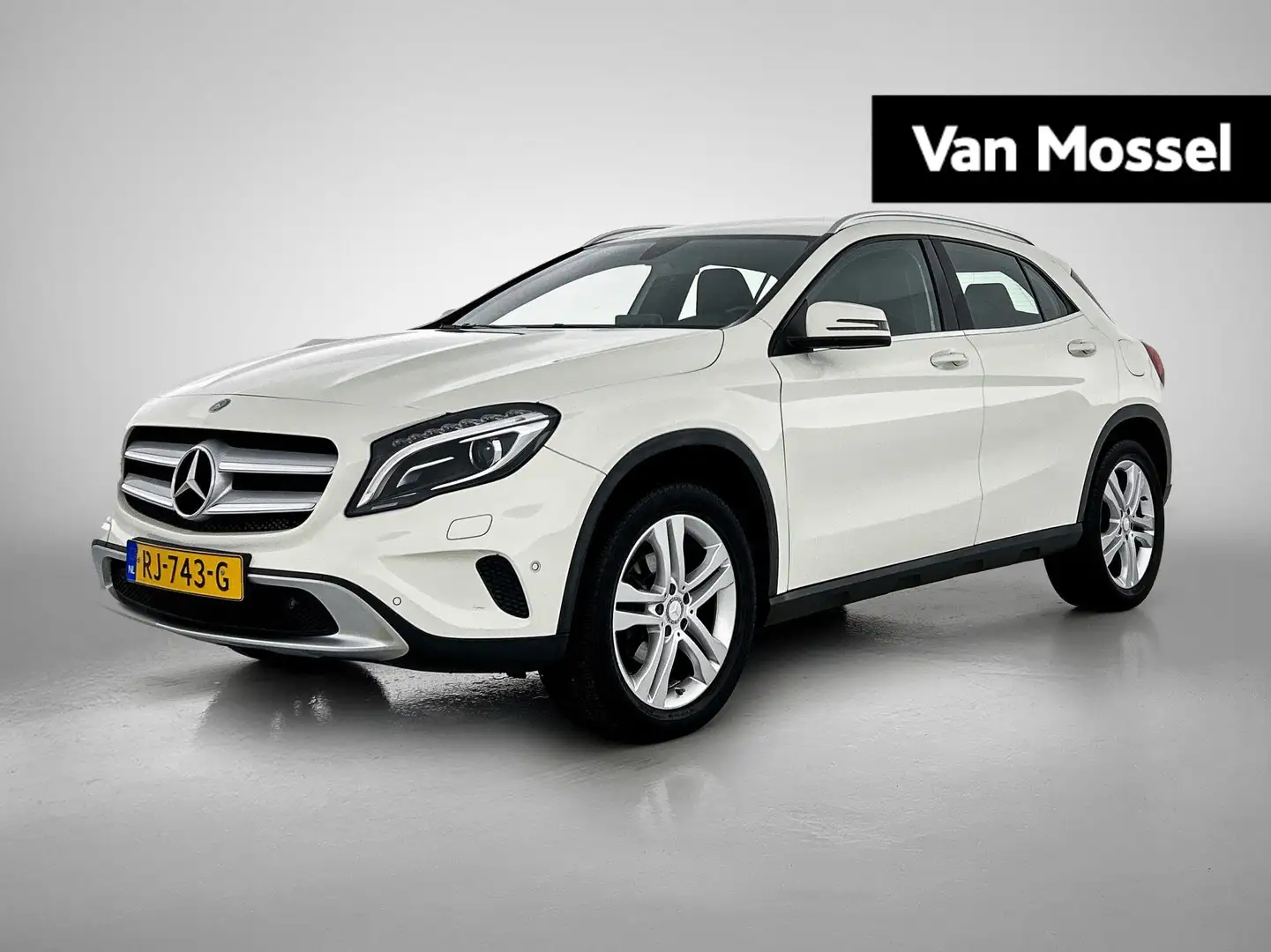 Mercedes-Benz GLA 180 Prestige | STOELVERWARMING | AIRCO | NAVIGATIE | C Wit - 1
