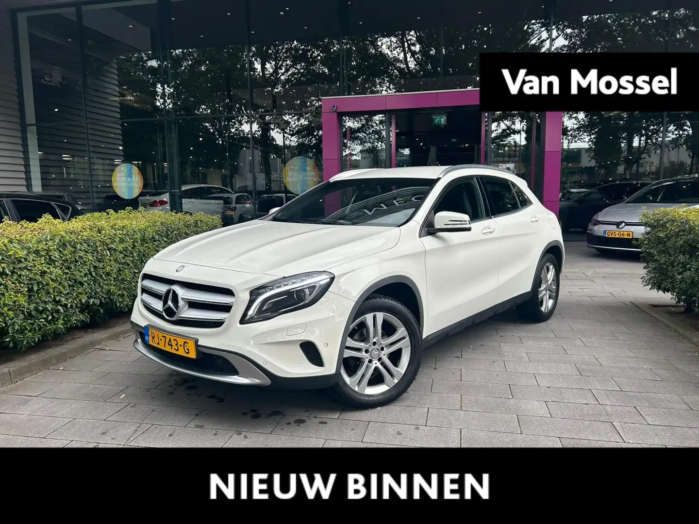 Mercedes-Benz GLA 180 Prestige | WORDT VERWACHT | STOELVERWARMING | AIRC Wit - 1